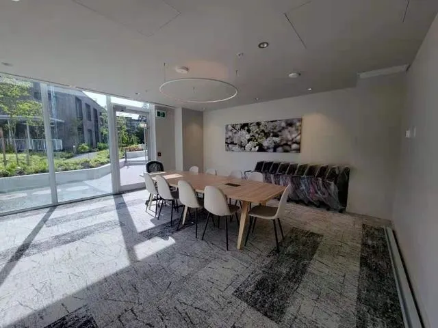 190X 5629 Birney Ave