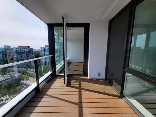 190X 5629 Birney Ave