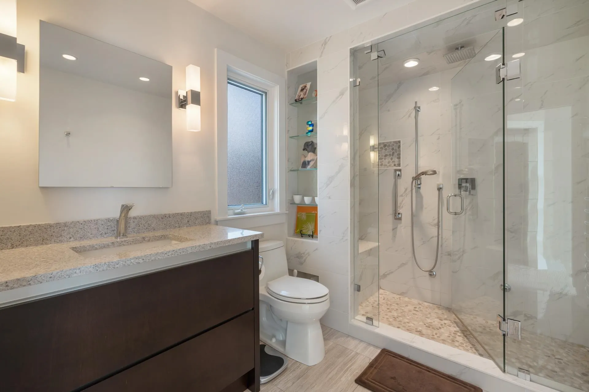 15145 Victoria Avenue