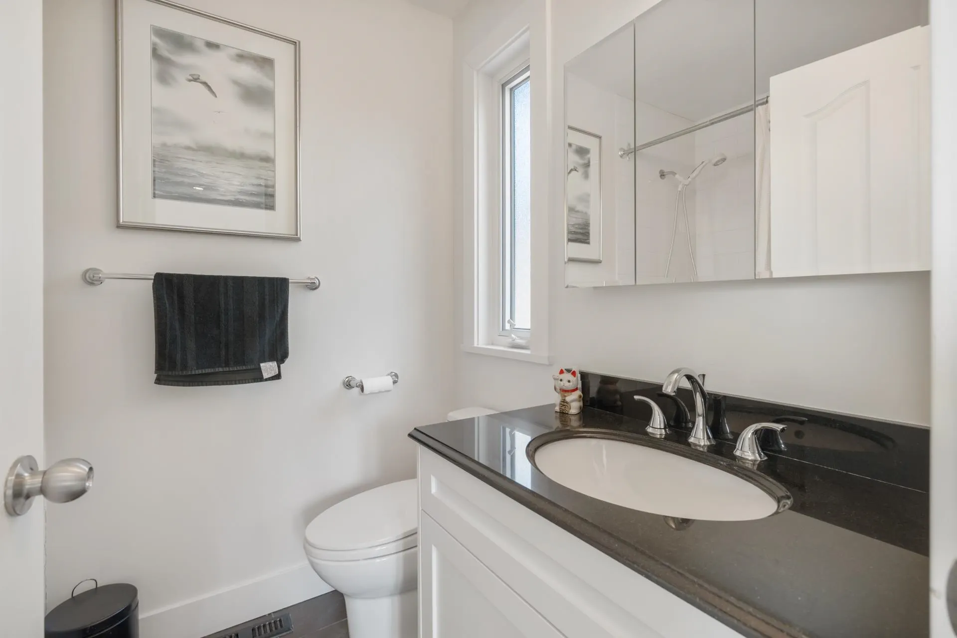 15145 Victoria Avenue