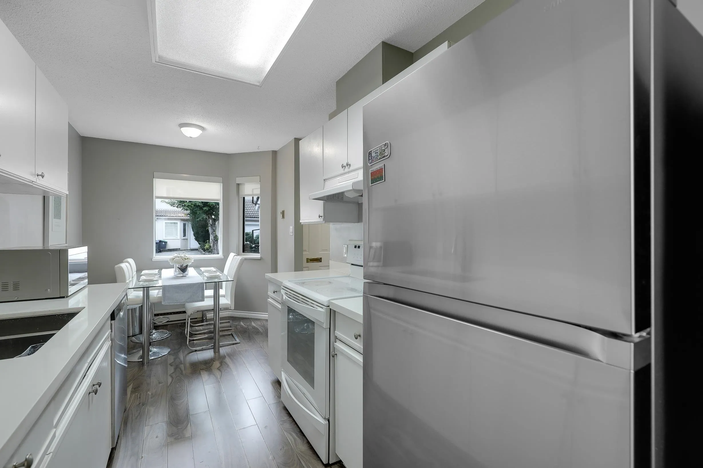 3 10080 154 Street