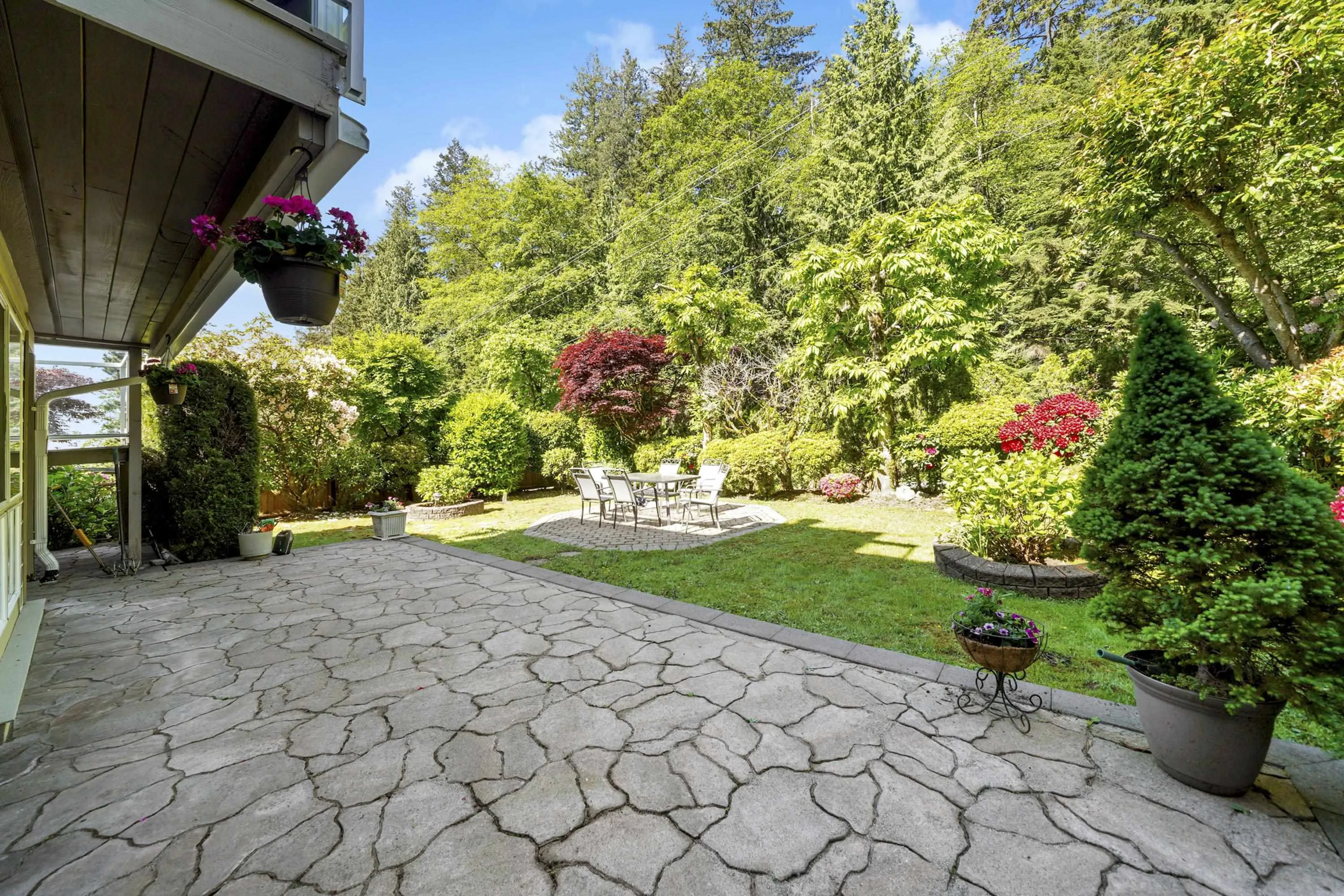 5885 Nancy Greene Way