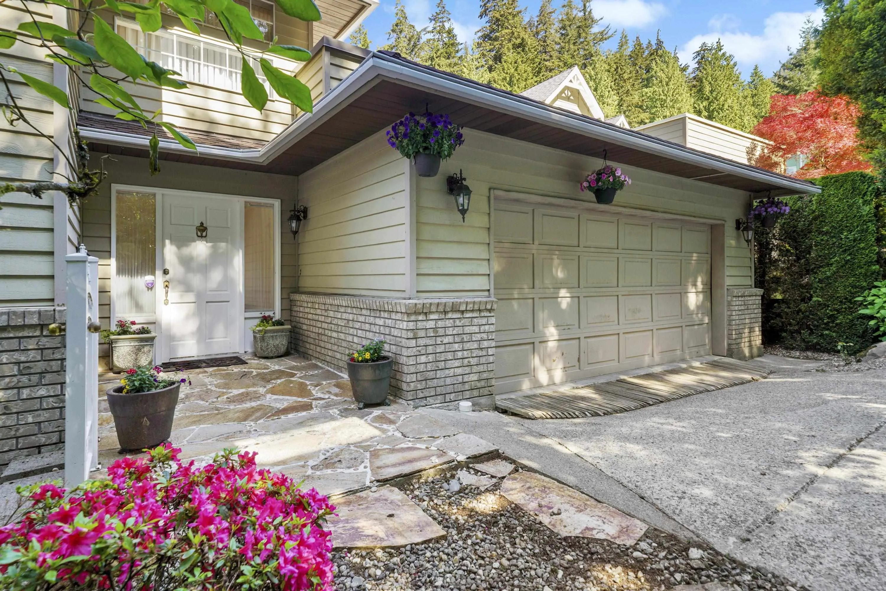 5885 Nancy Greene Way