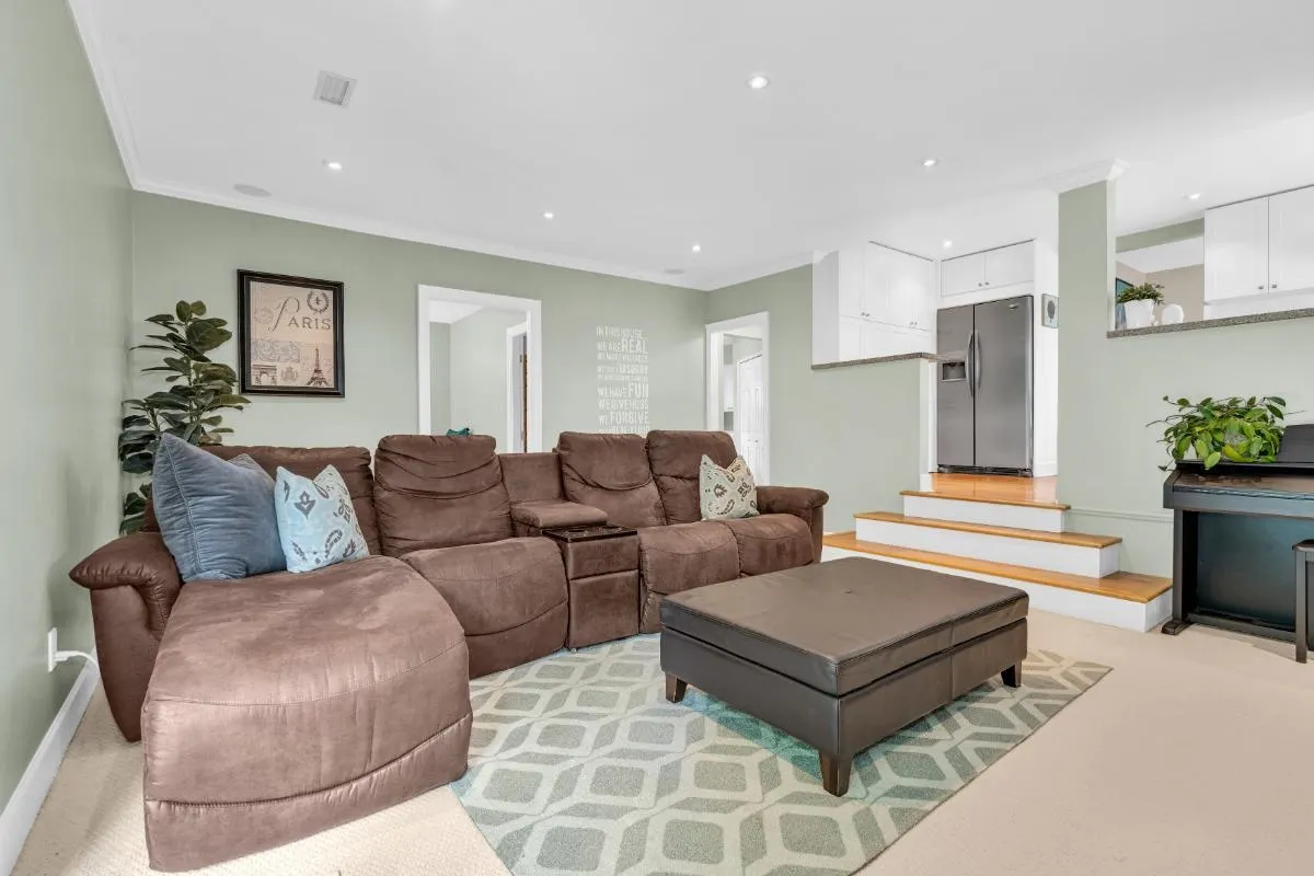 9231 Parksville Drive