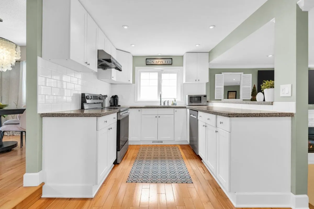 9231 Parksville Drive