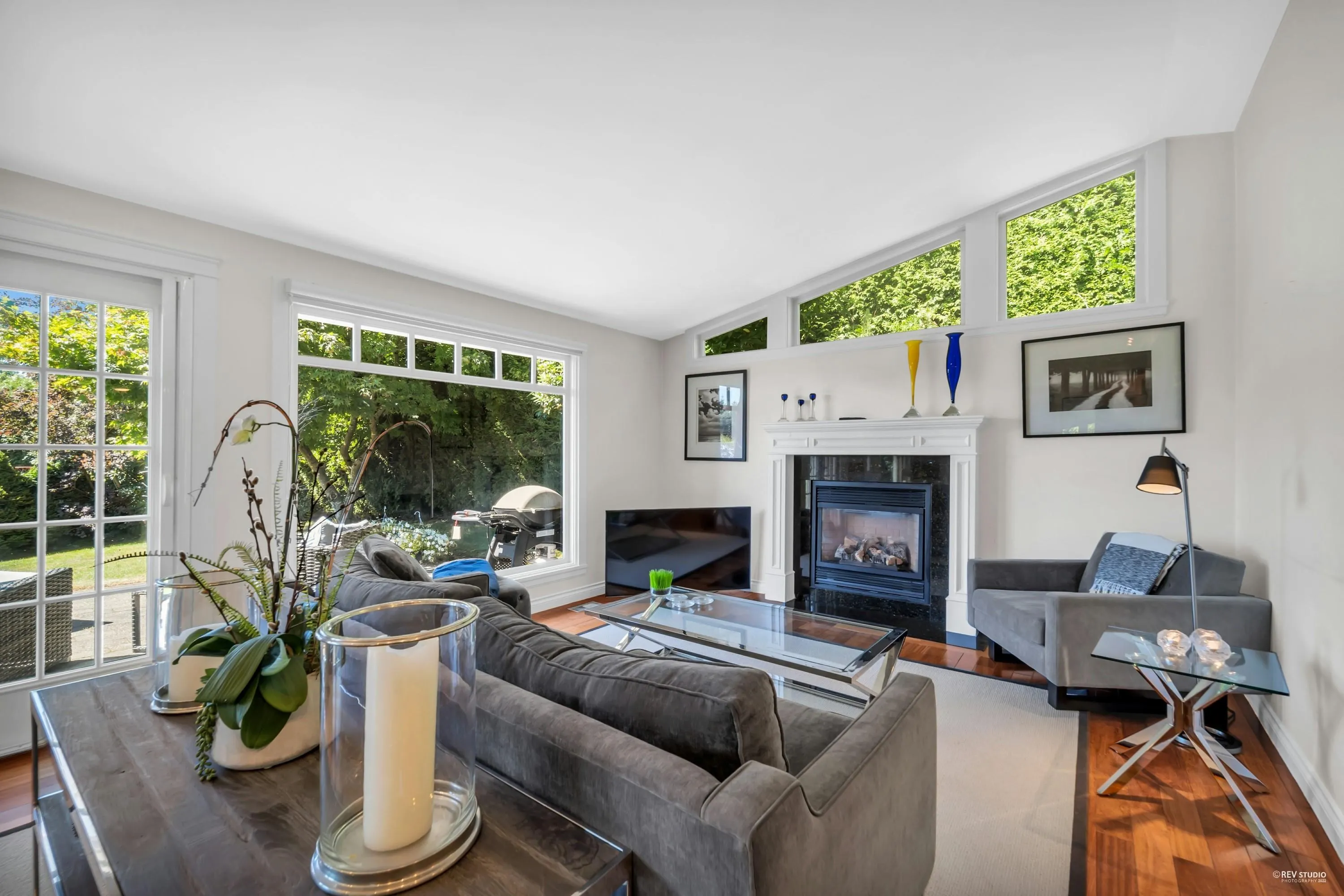 2085 Westdean Crescent