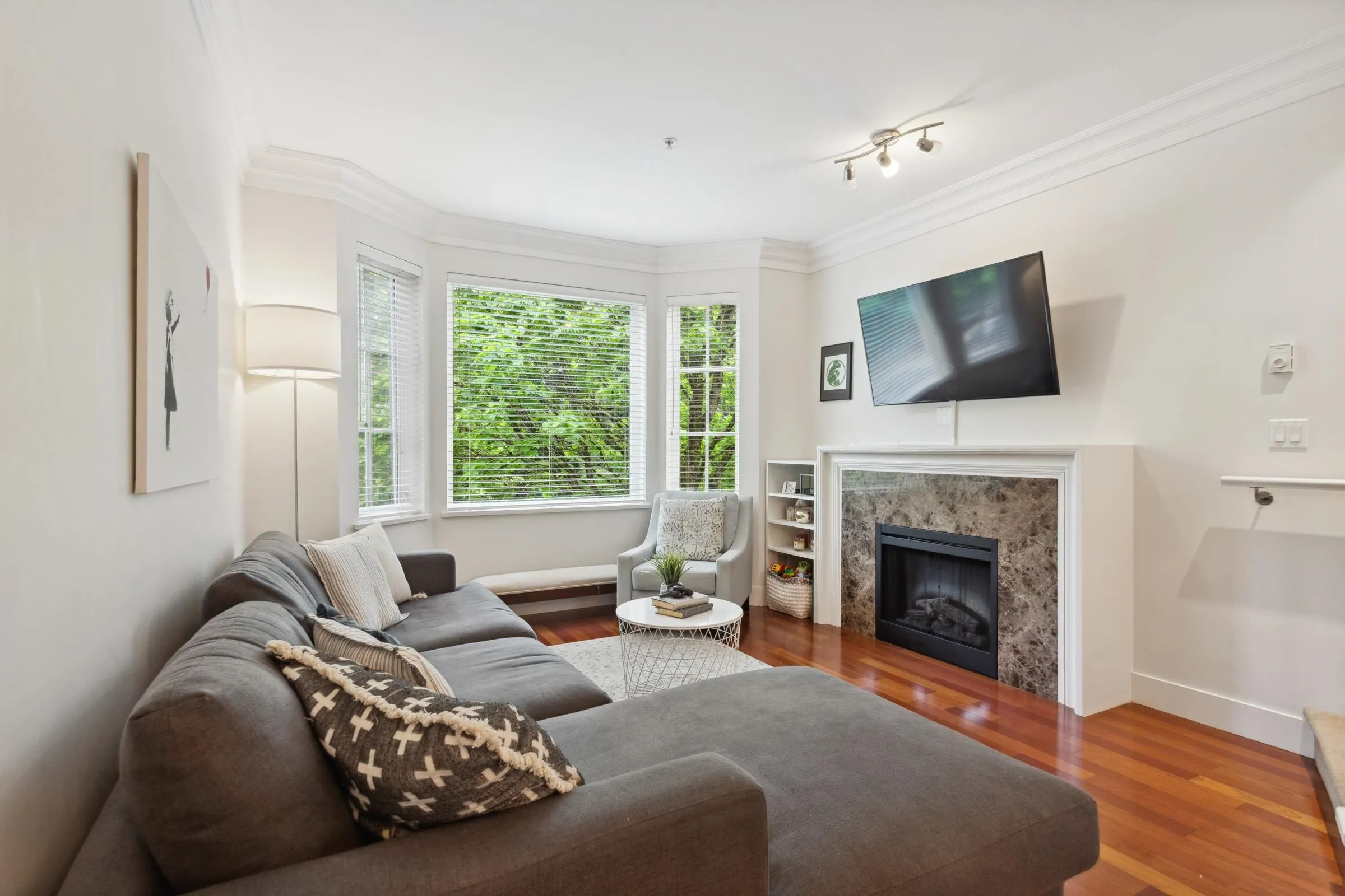 930 W 13th Avenue
