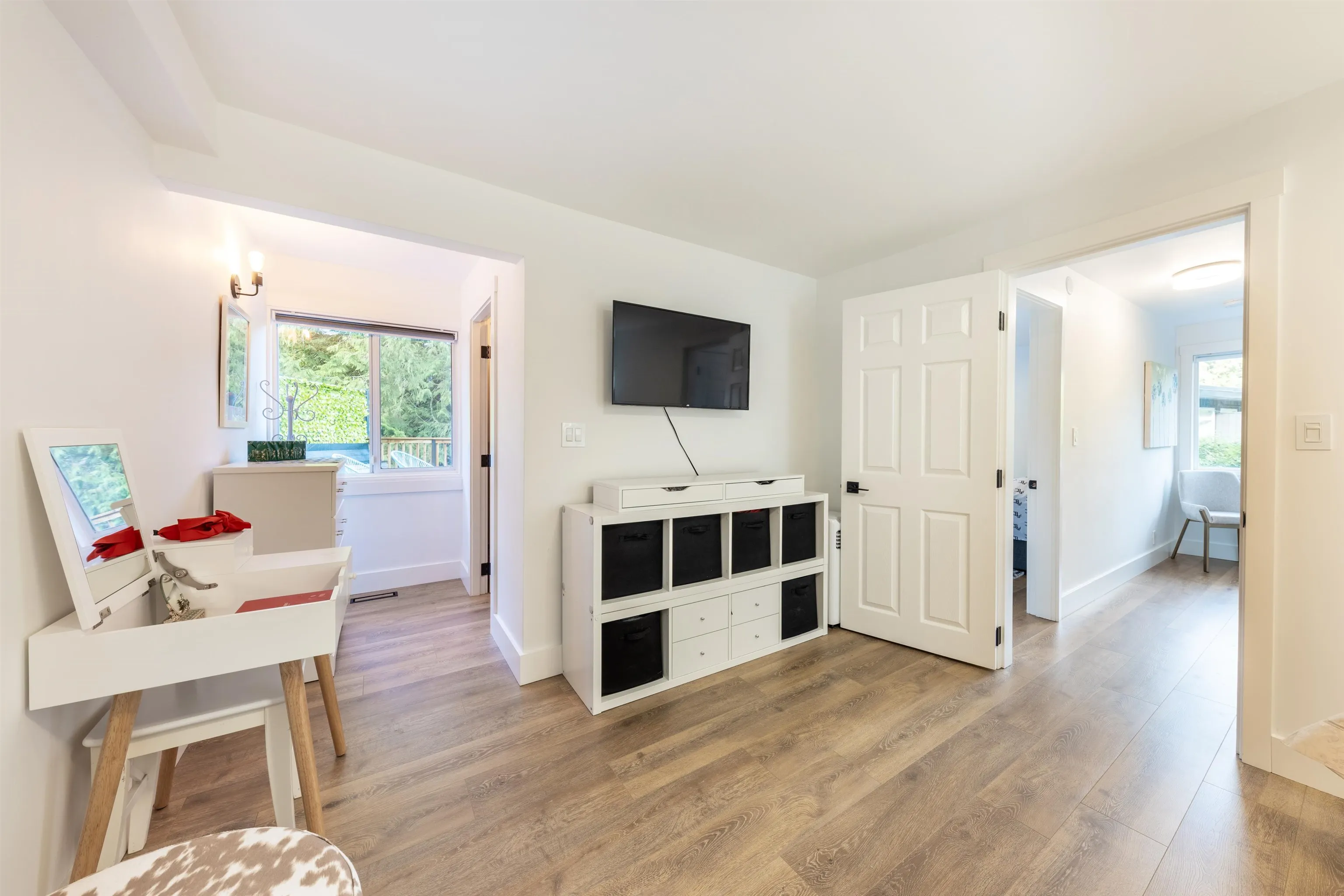 8 Glenmore Drive
