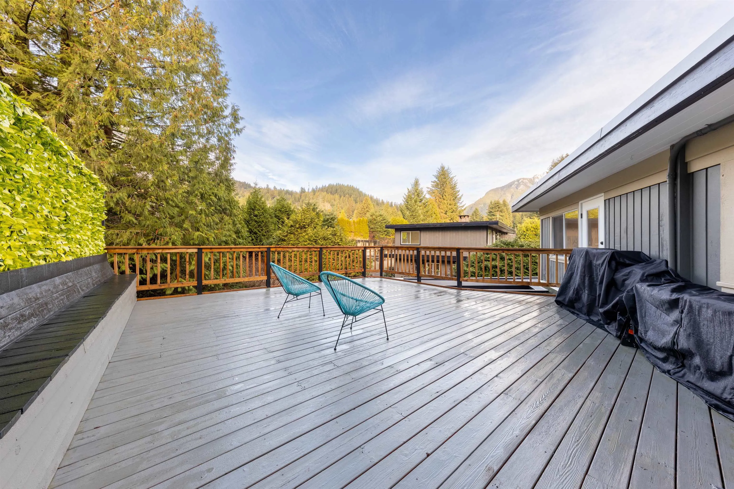 8 Glenmore Drive