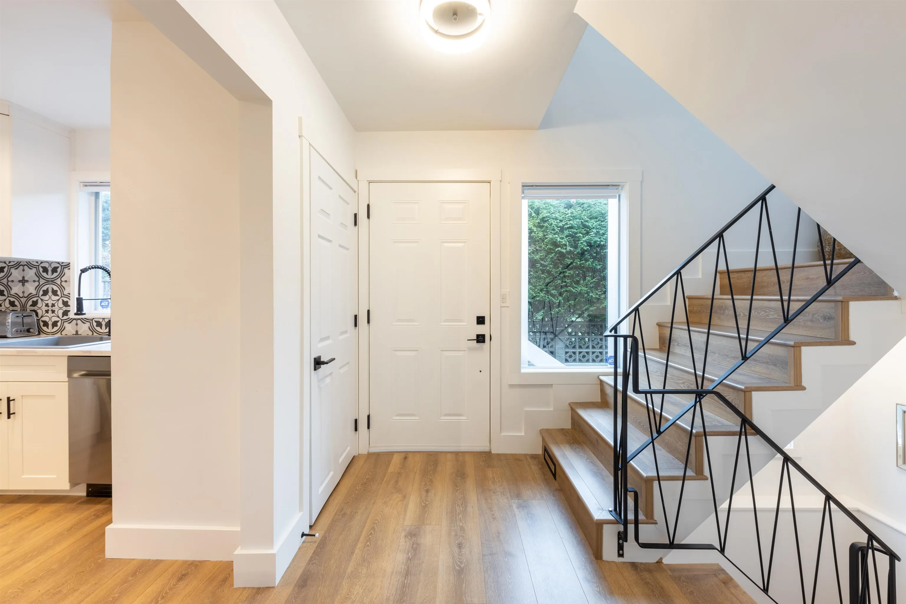 8 Glenmore Drive