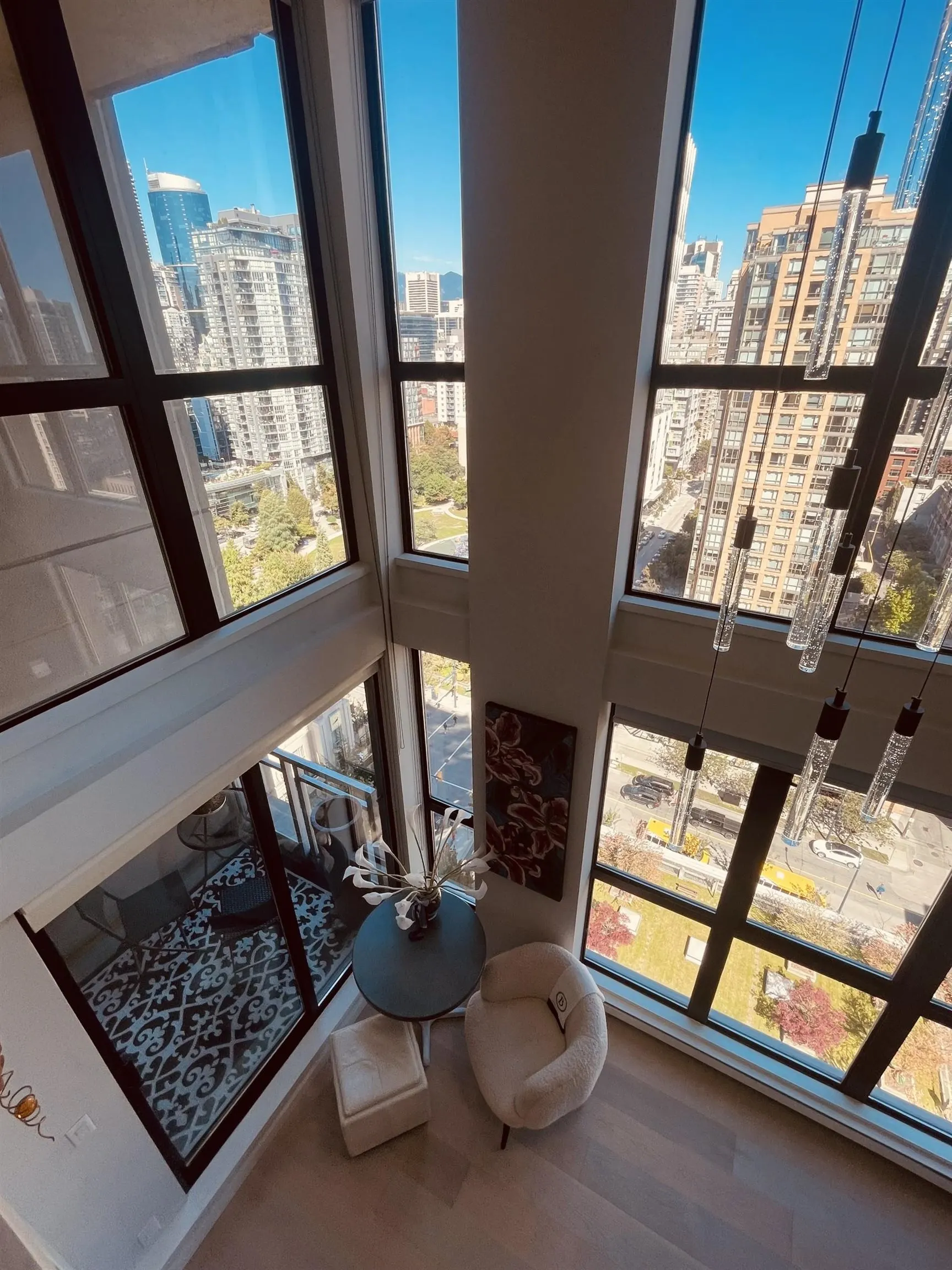 1806 1238 Richards Street