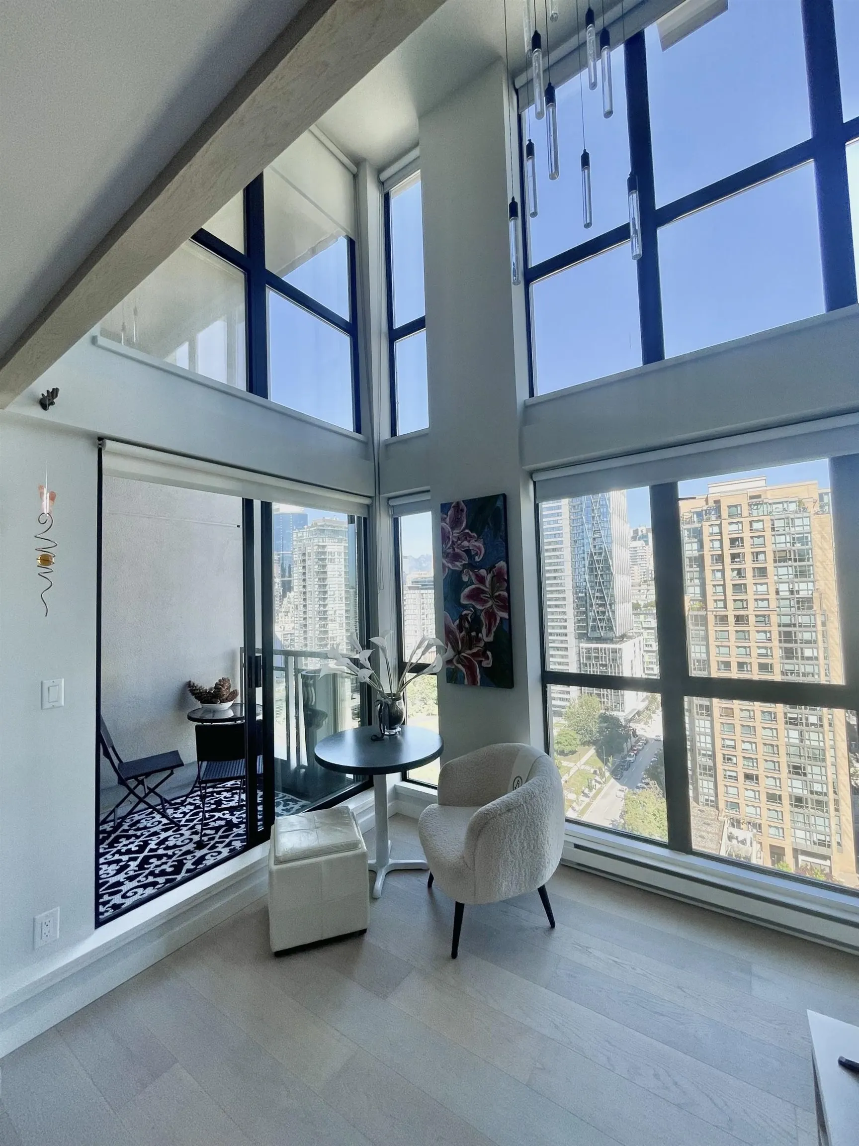 1806 1238 Richards Street