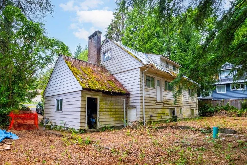 3095 Plymouth Drive