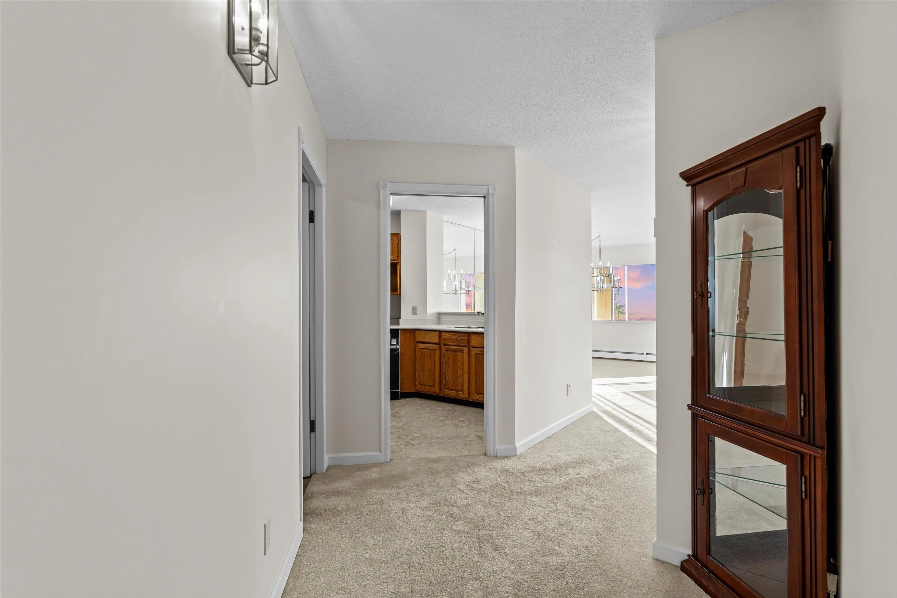 413 1442 Foster Street