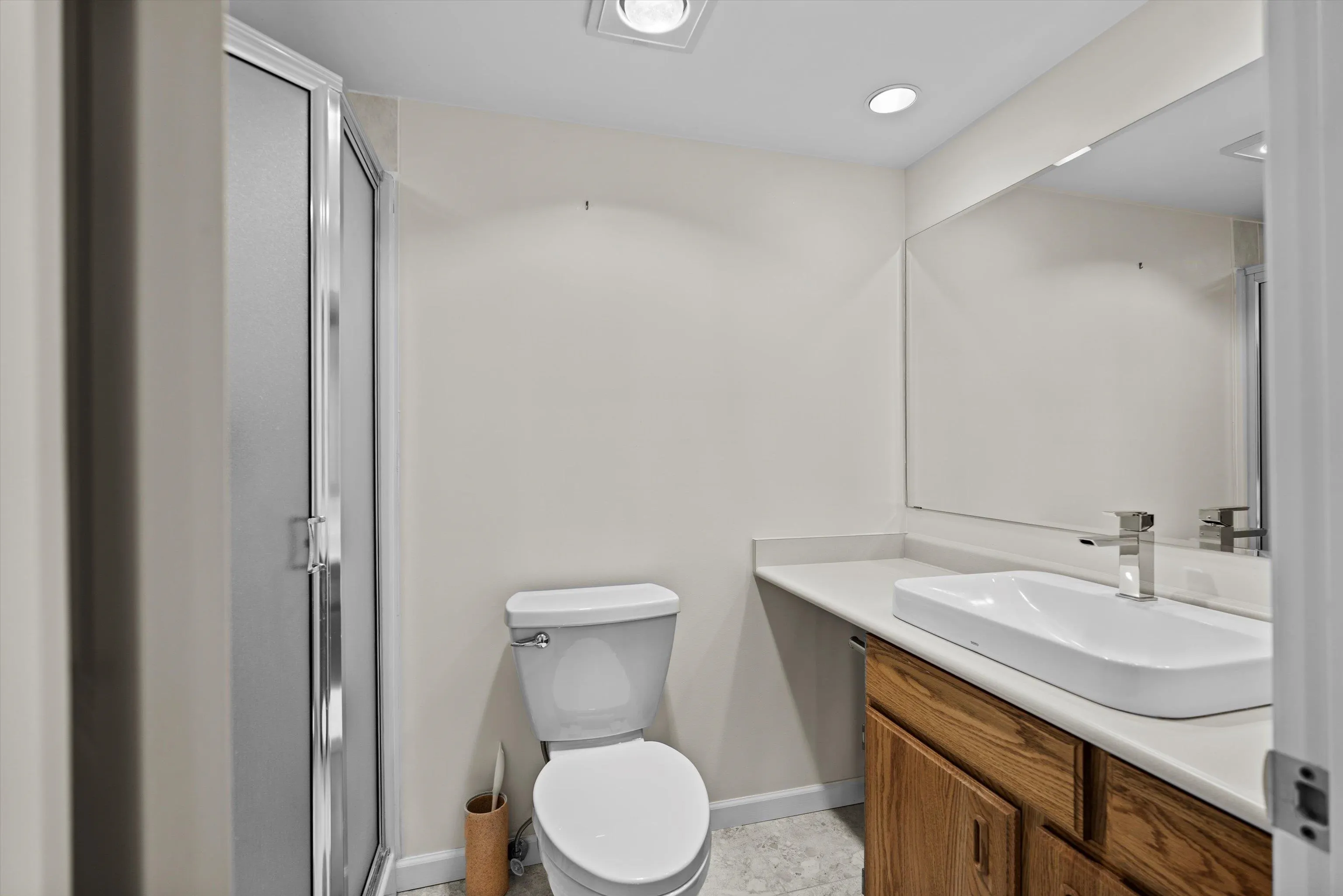 413 1442 Foster Street