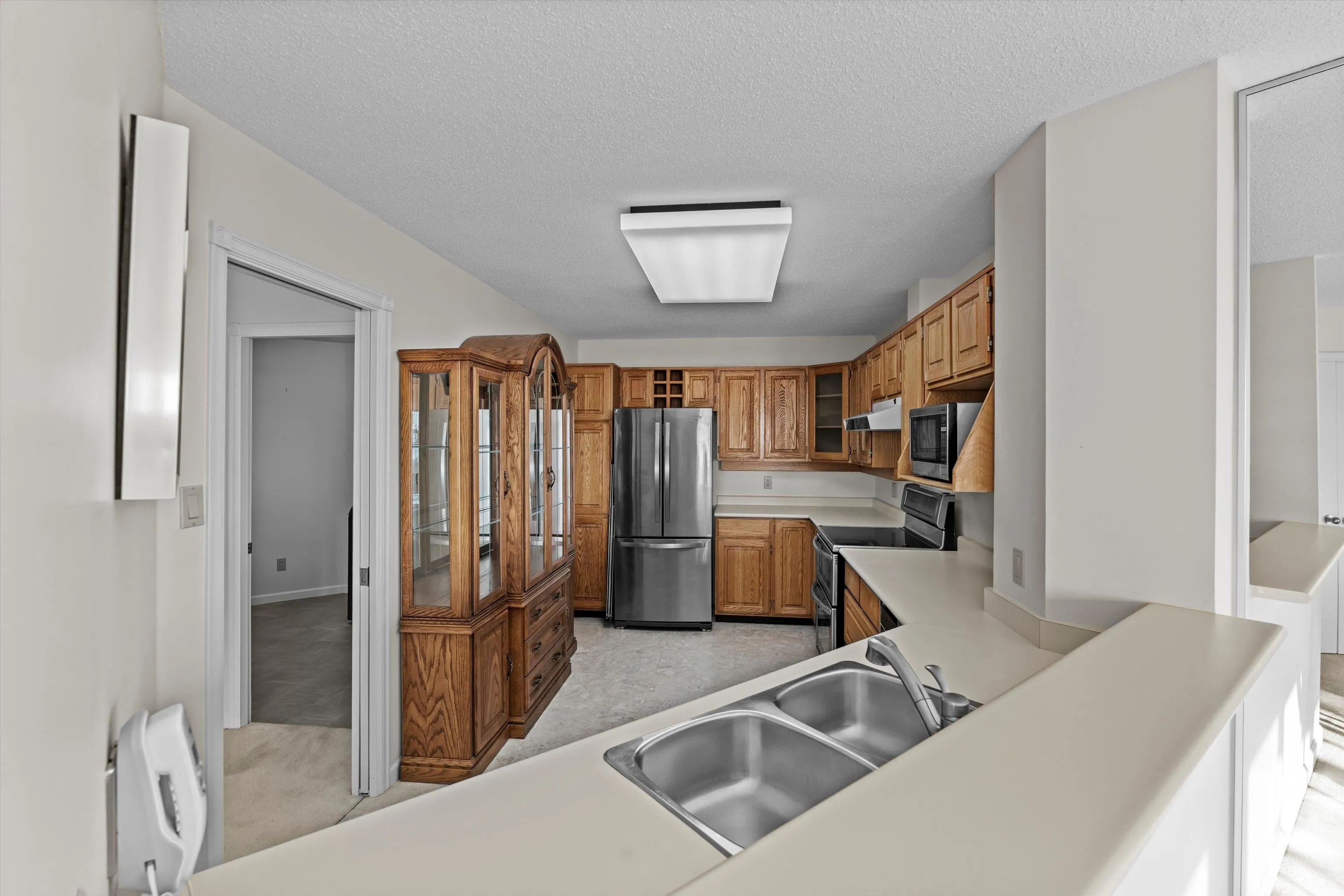 413 1442 Foster Street