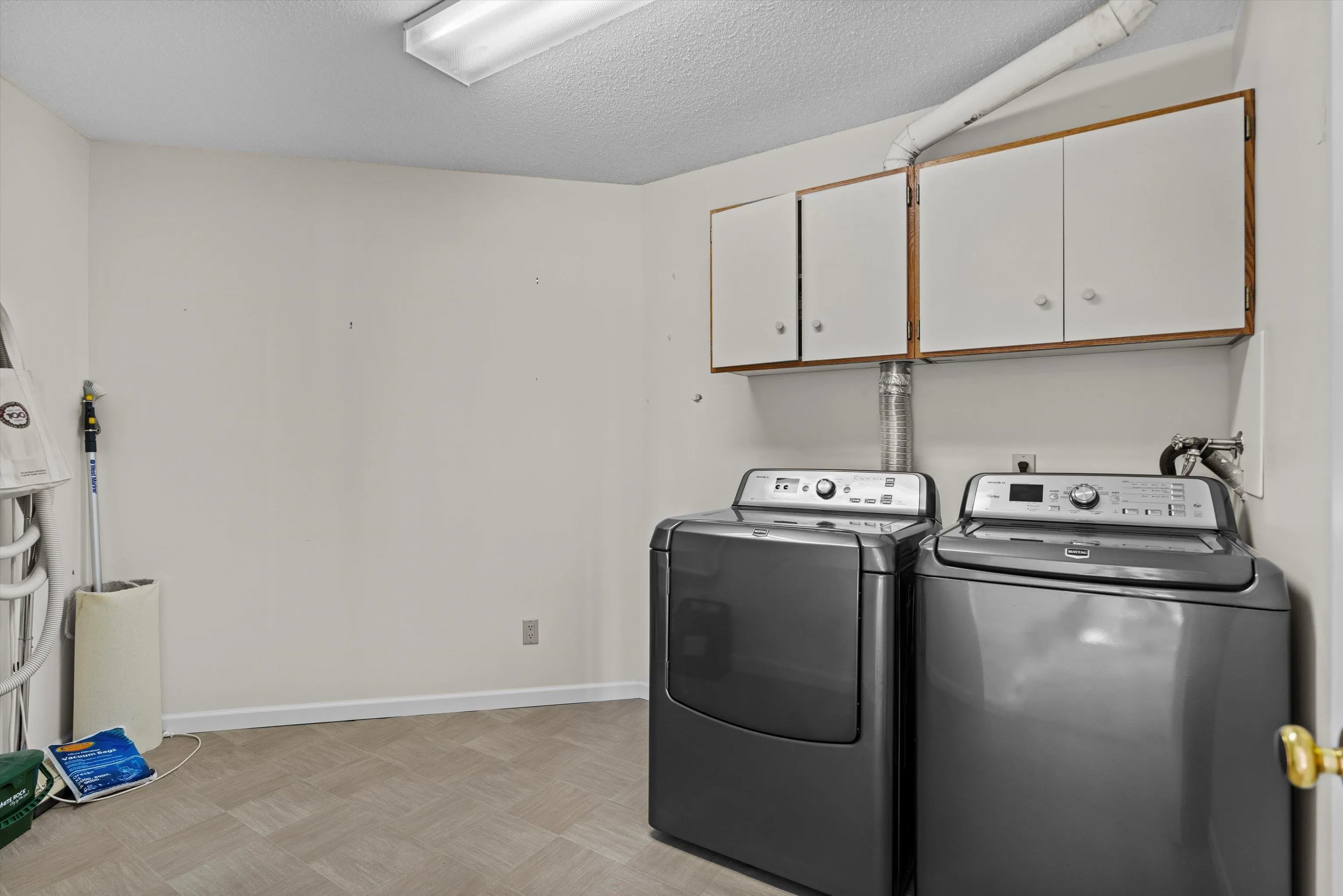 413 1442 Foster Street