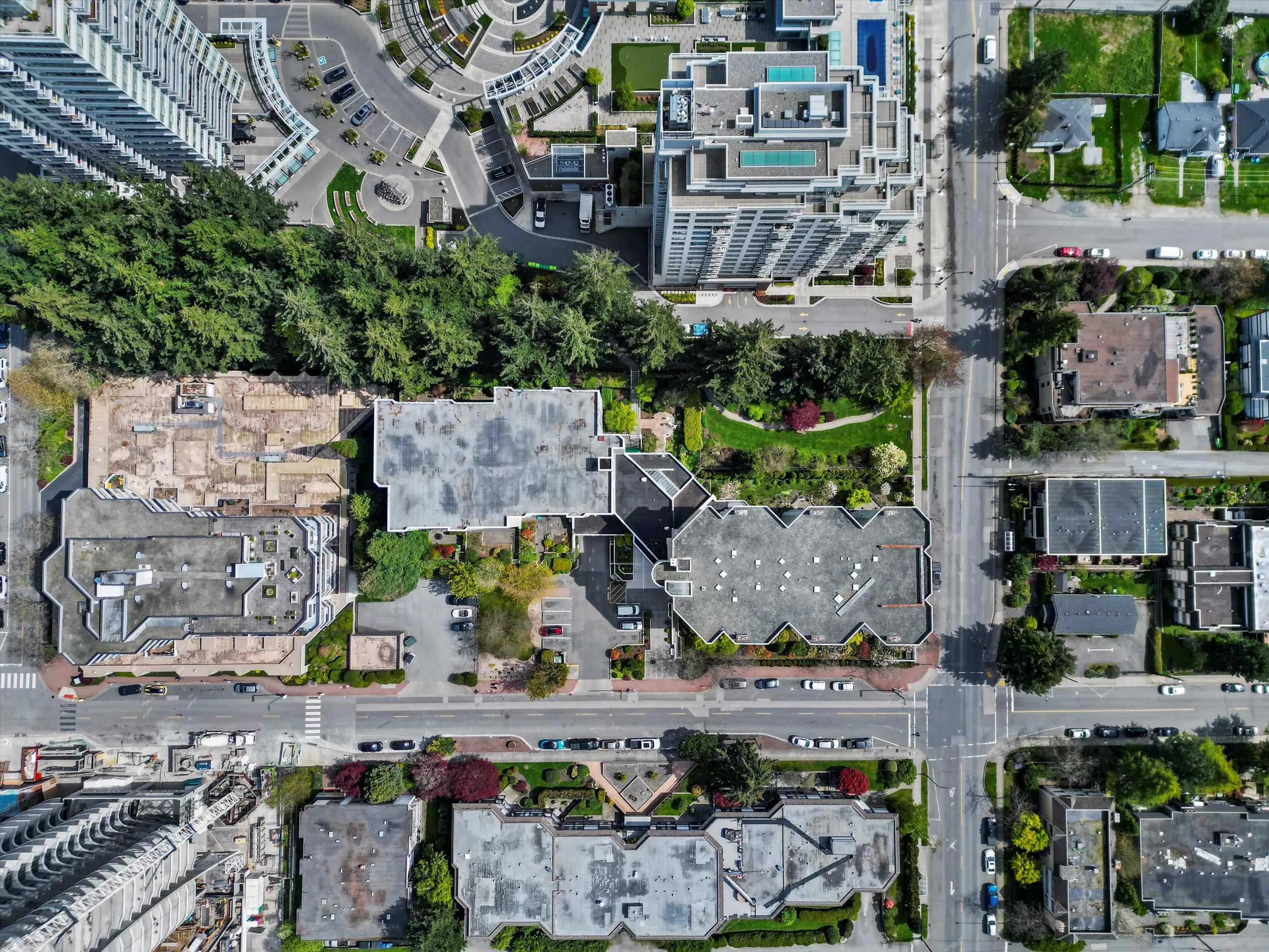 413 1442 Foster Street