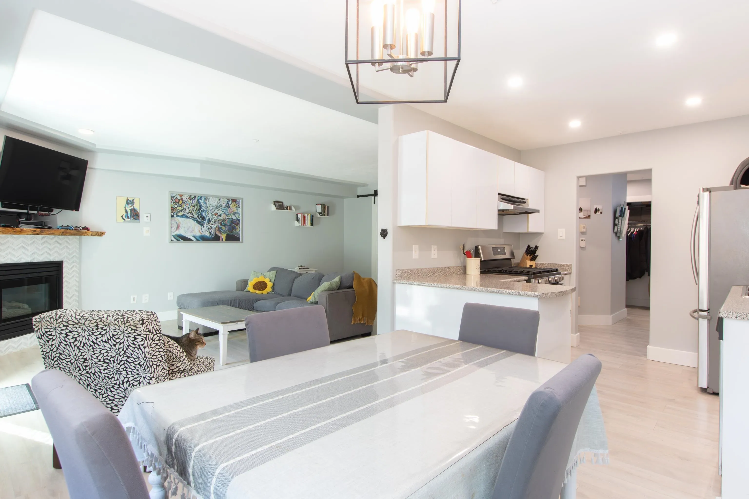 36 2401 Mamquam Road