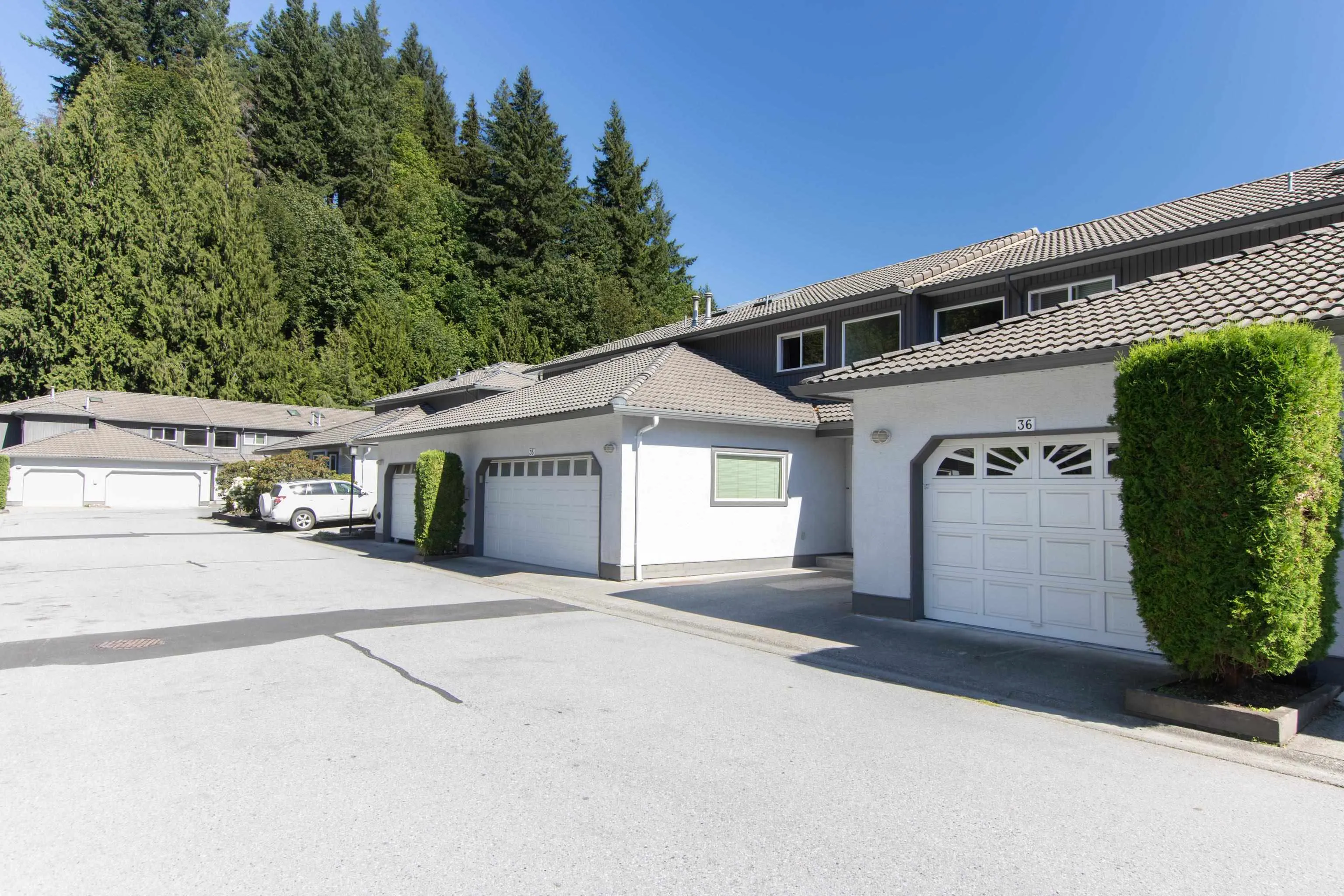 36 2401 Mamquam Road