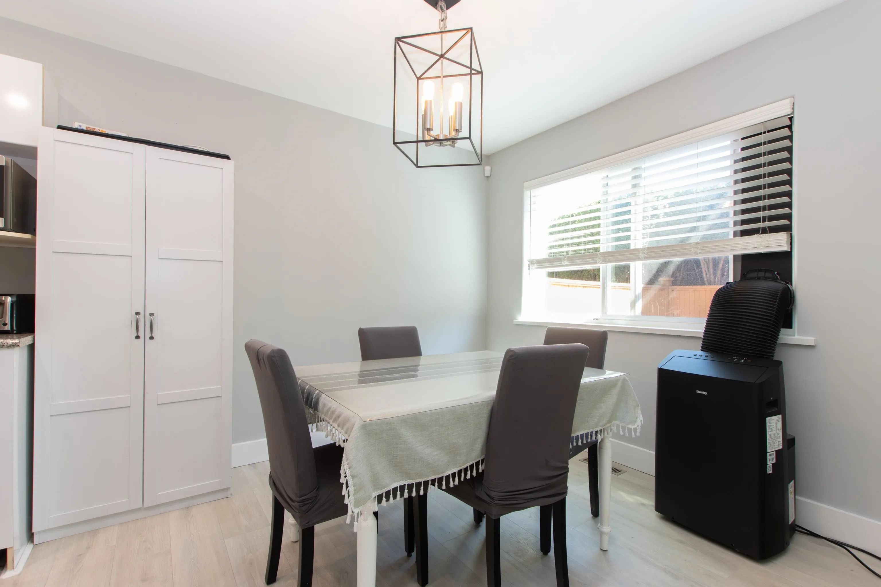 36 2401 Mamquam Road