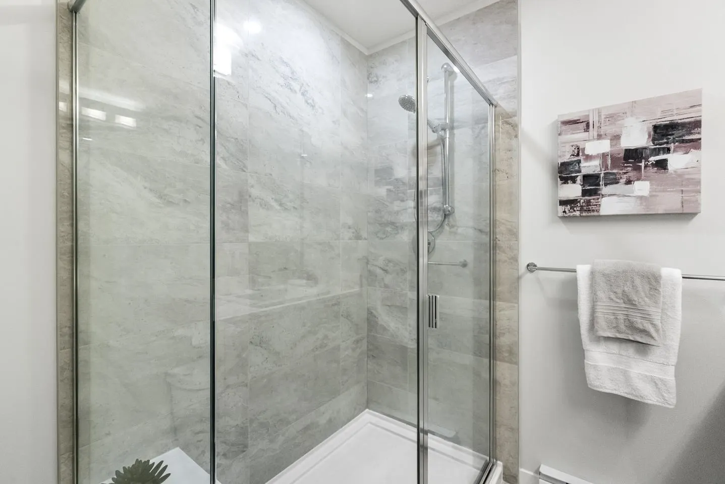 136 8335 Nelson Street