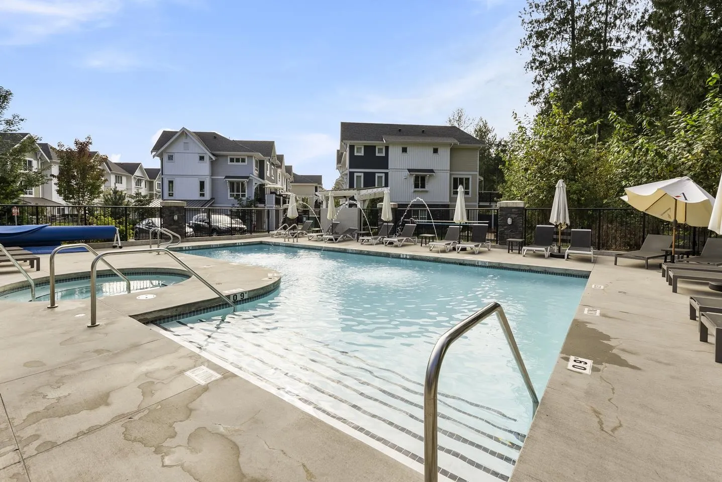 136 8335 Nelson Street