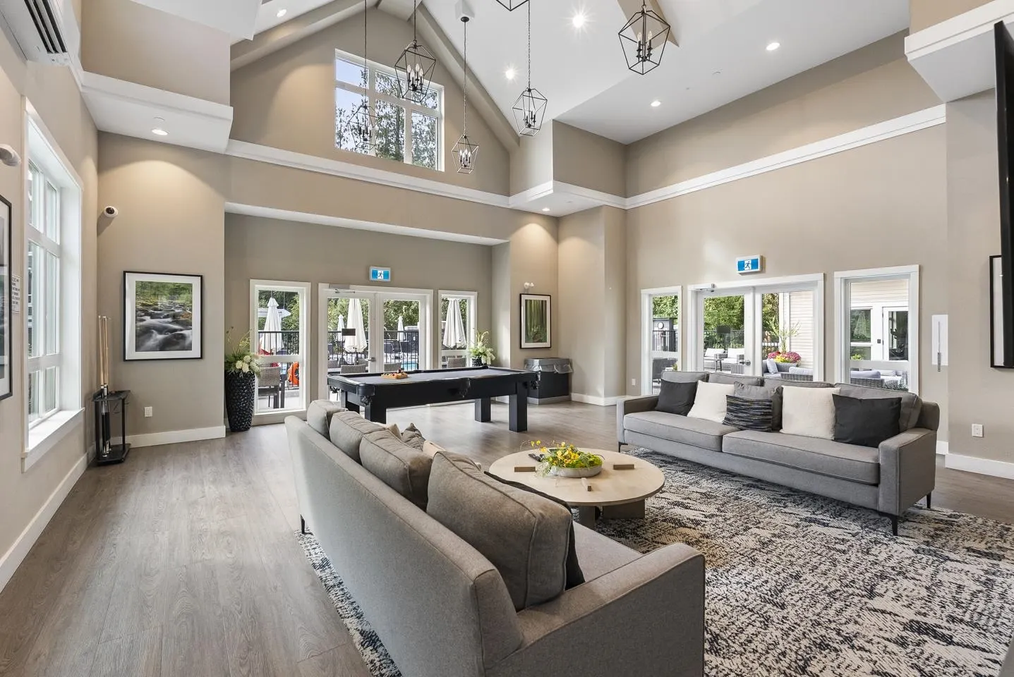 136 8335 Nelson Street