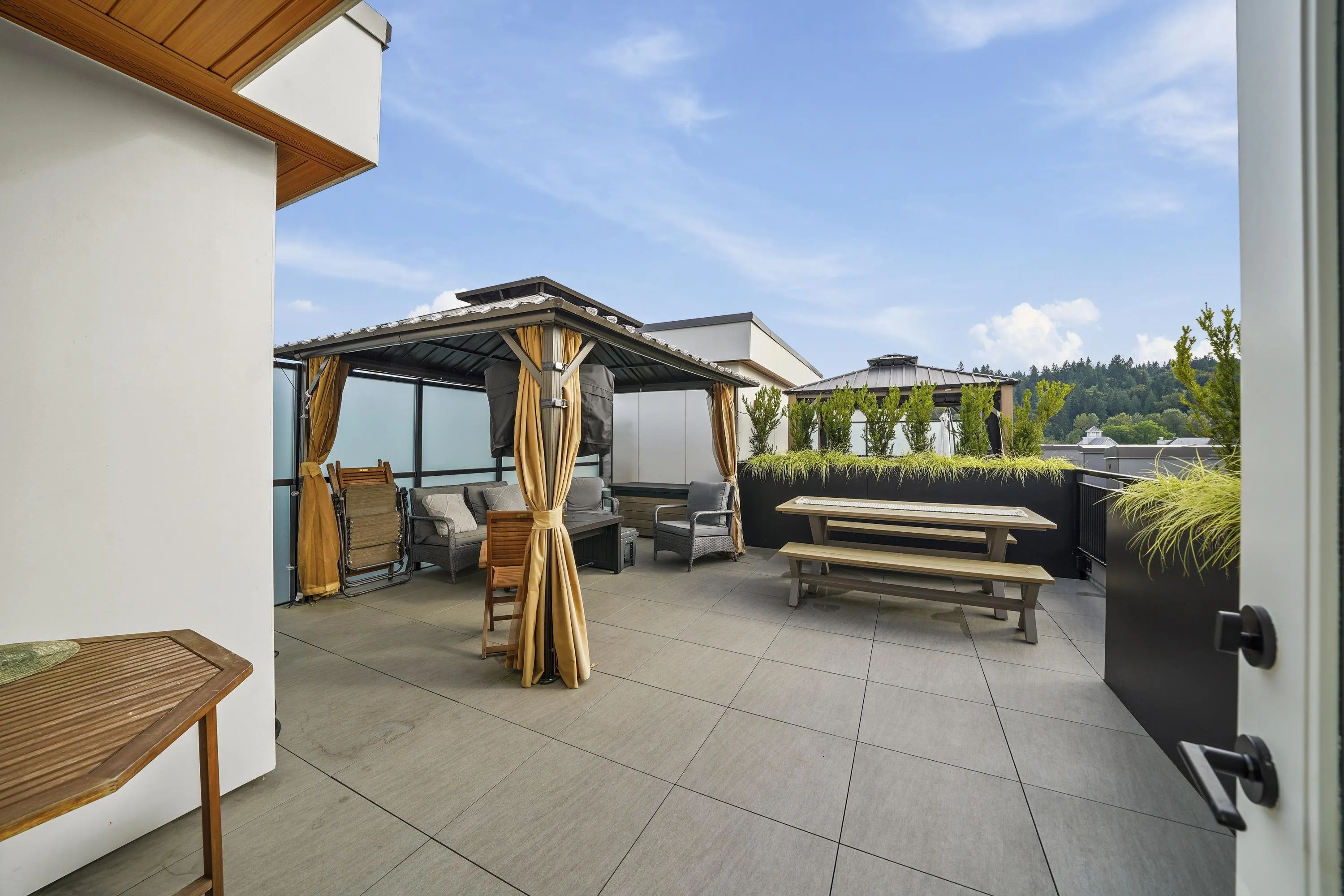629 55 Klahanie Drive