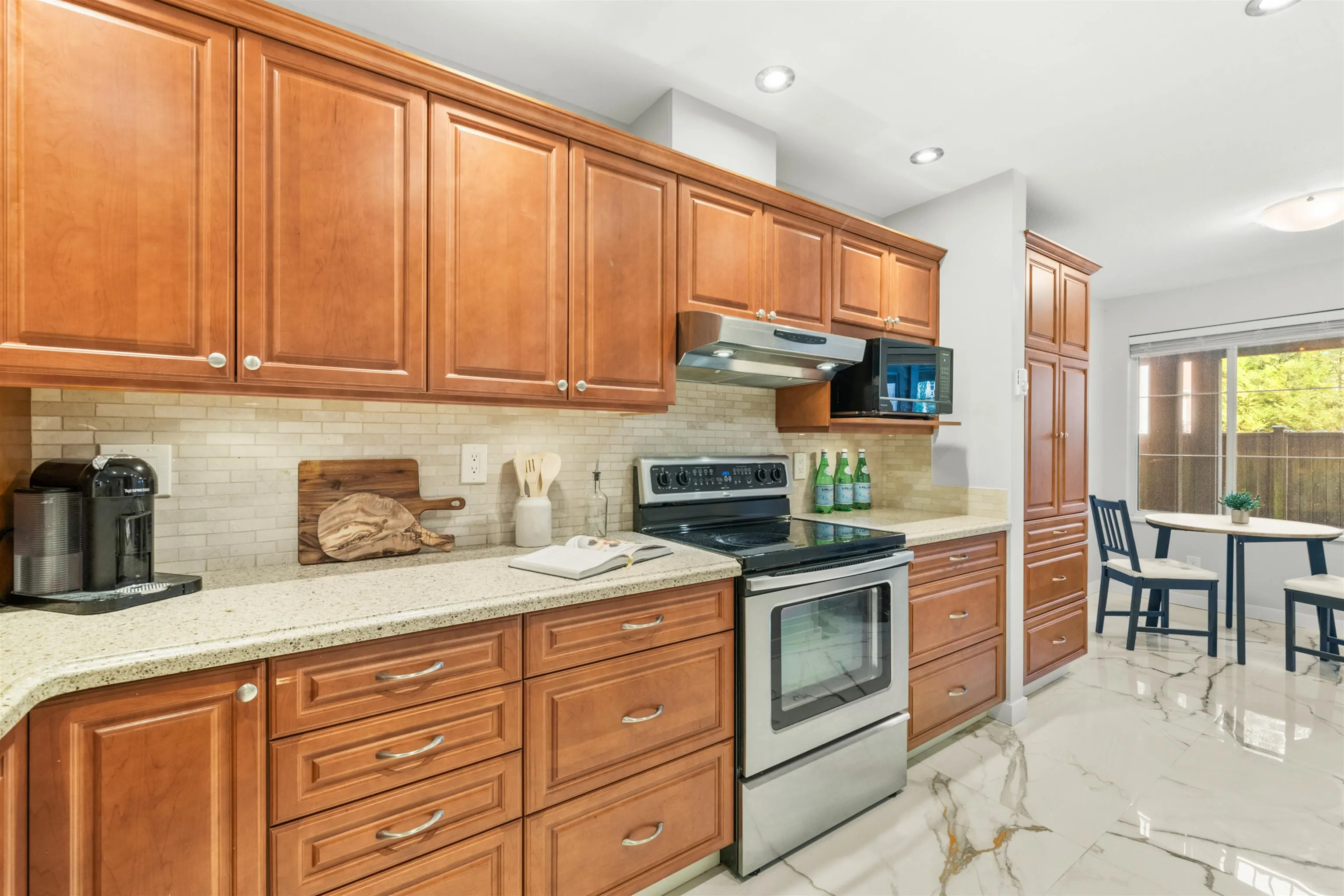 305 1050 Bowron Court