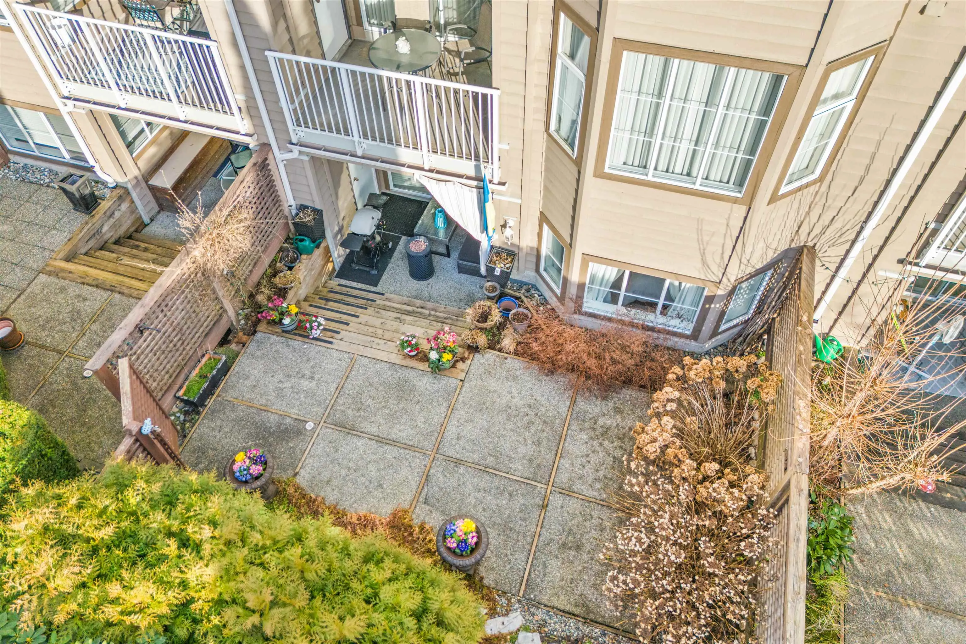 305 1050 Bowron Court