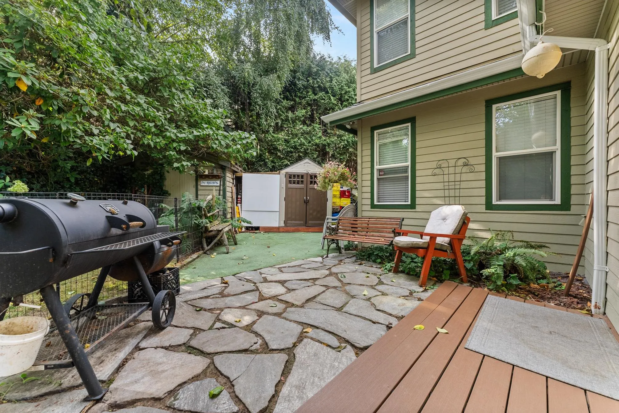 330 Rosehill Wynd