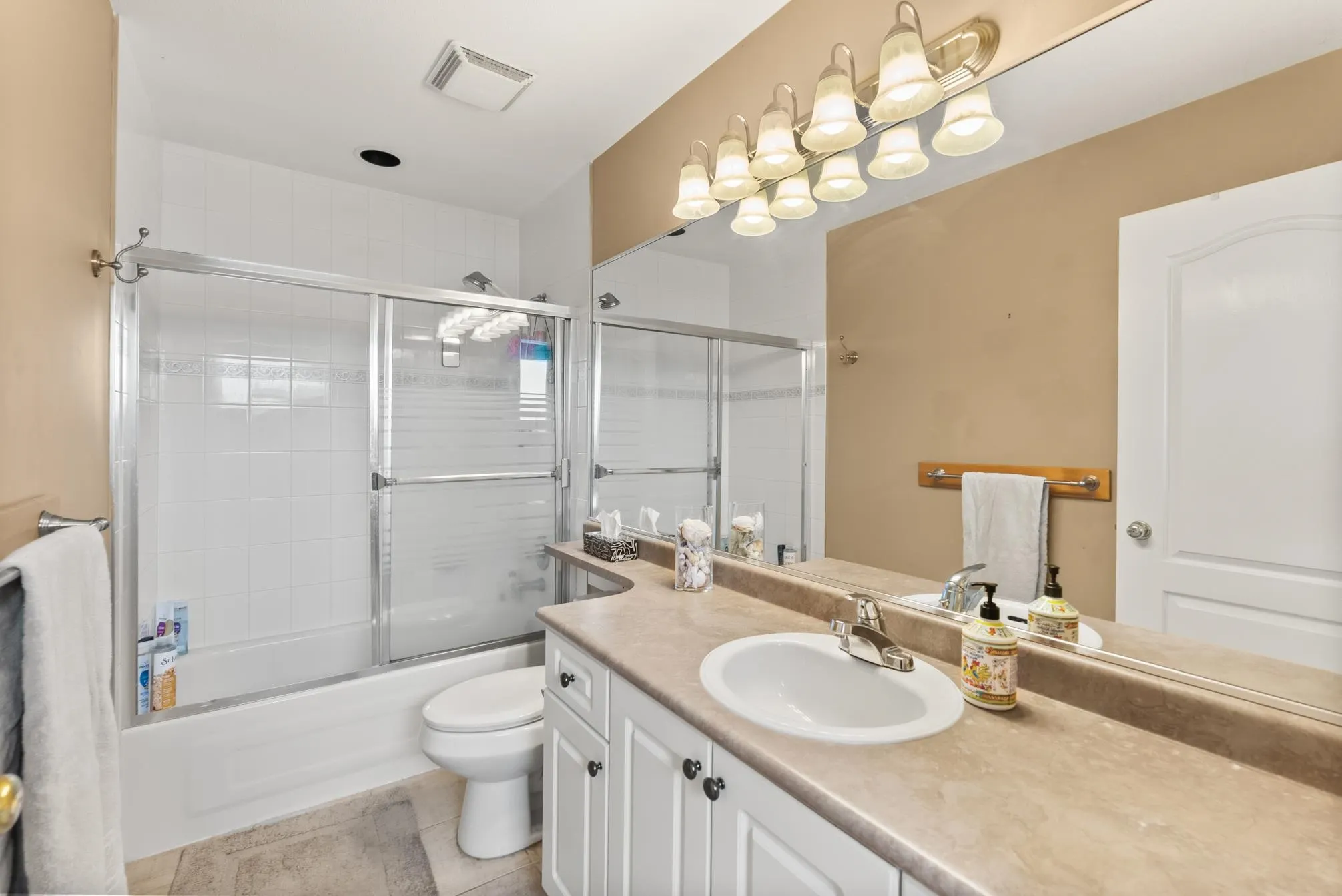330 Rosehill Wynd