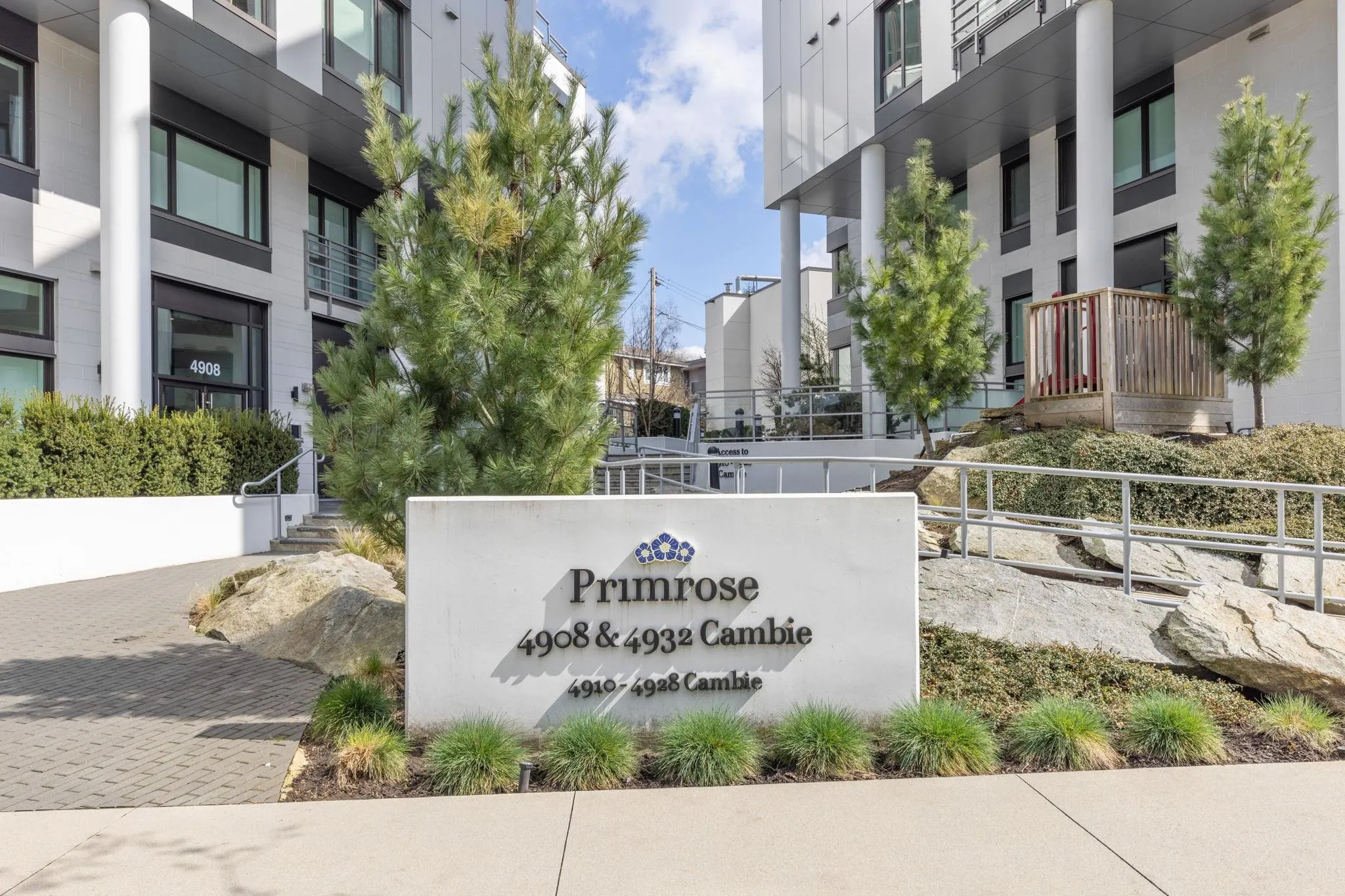 103 4932 Cambie Street