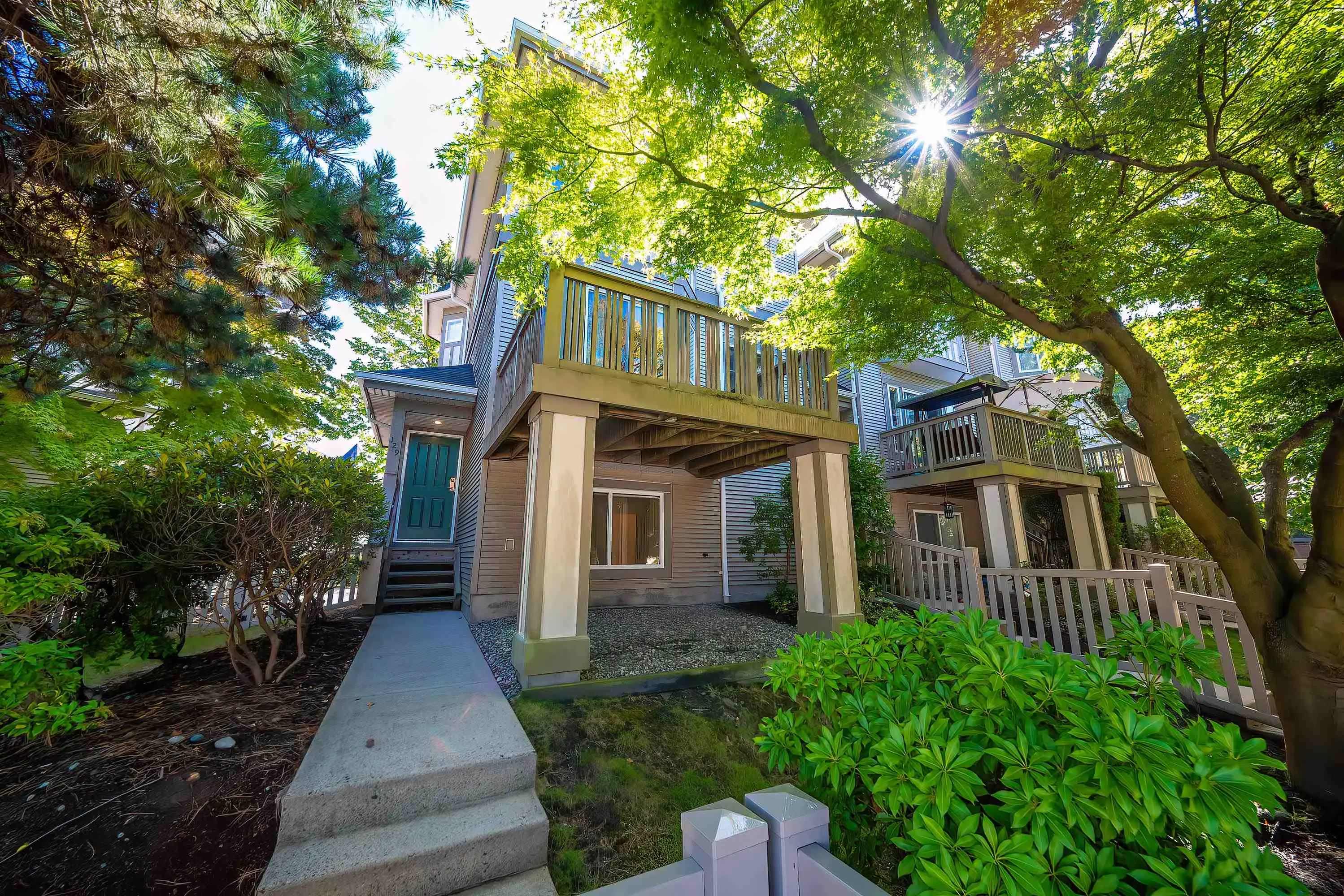 129 3880 Westminster Highway