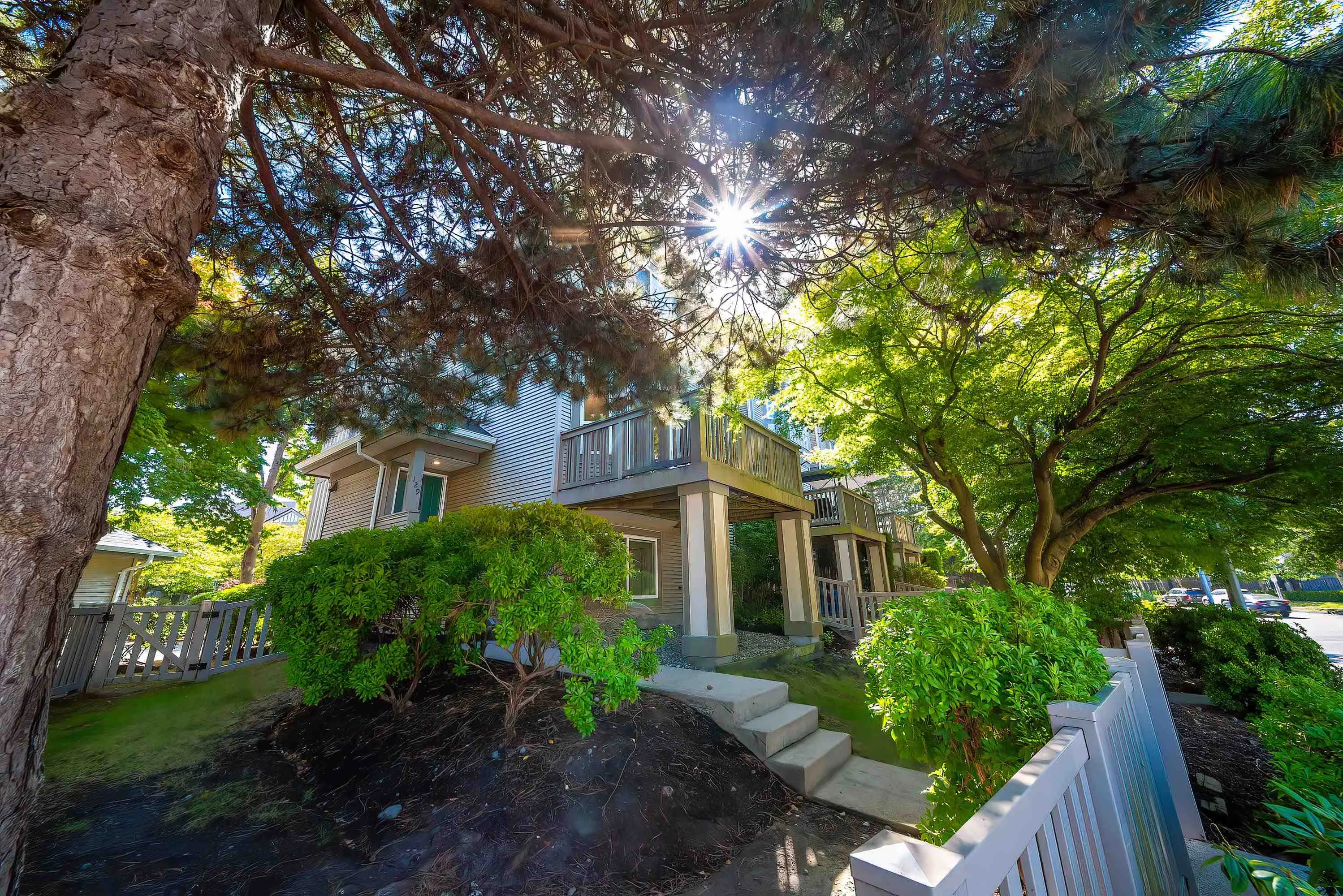 129 3880 Westminster Highway