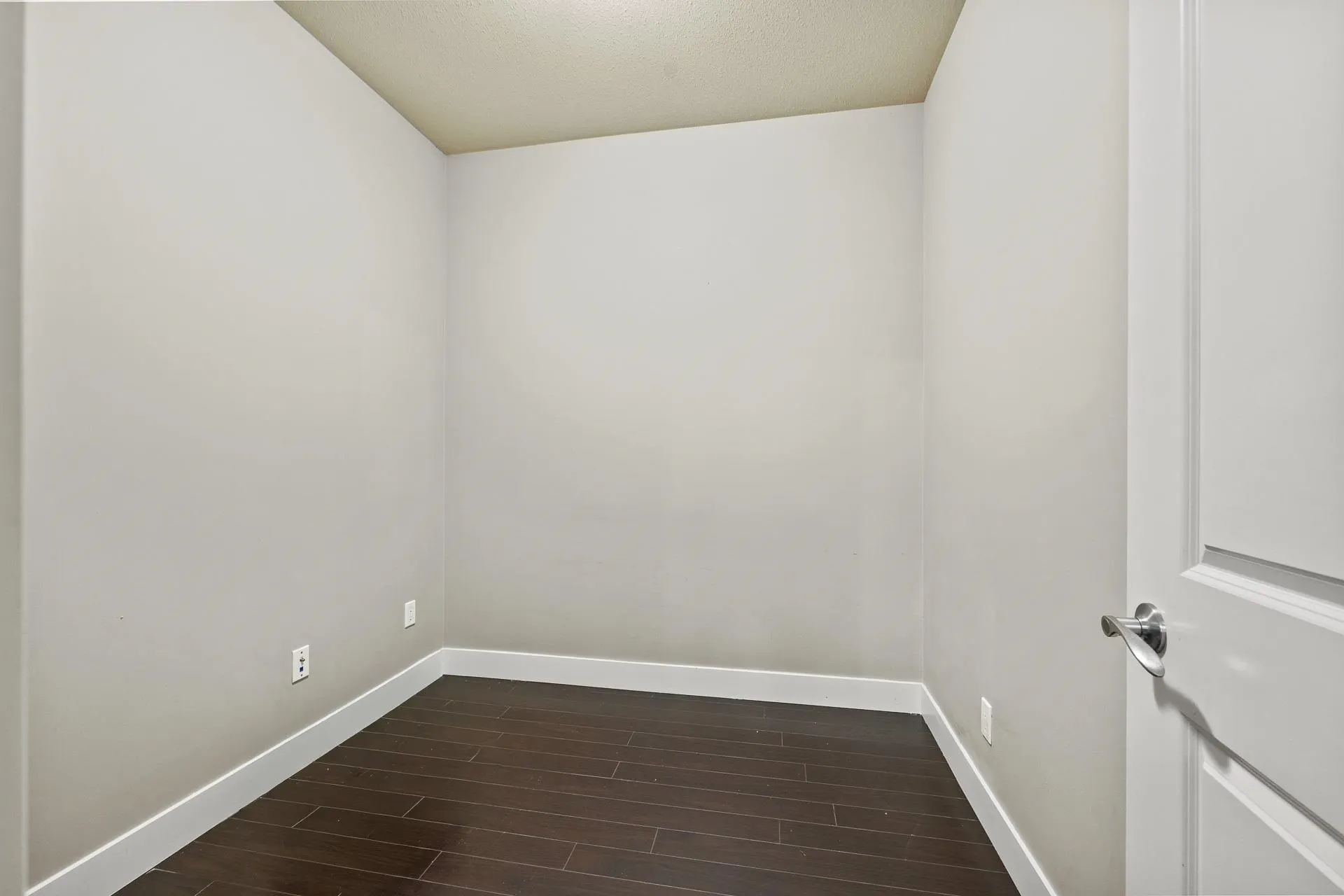 103 15368 17a Avenue