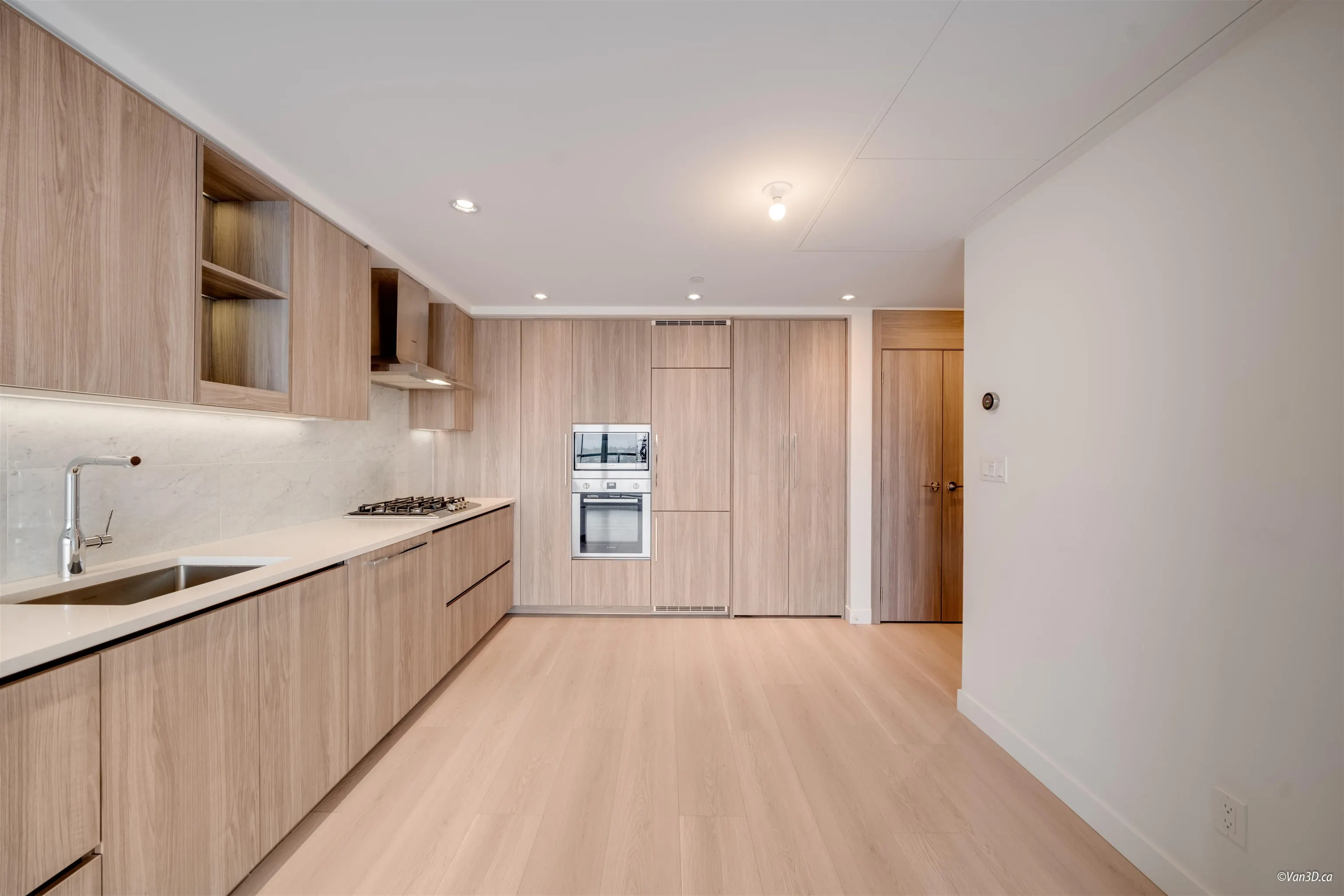 3006 4730 Lougheed Highway