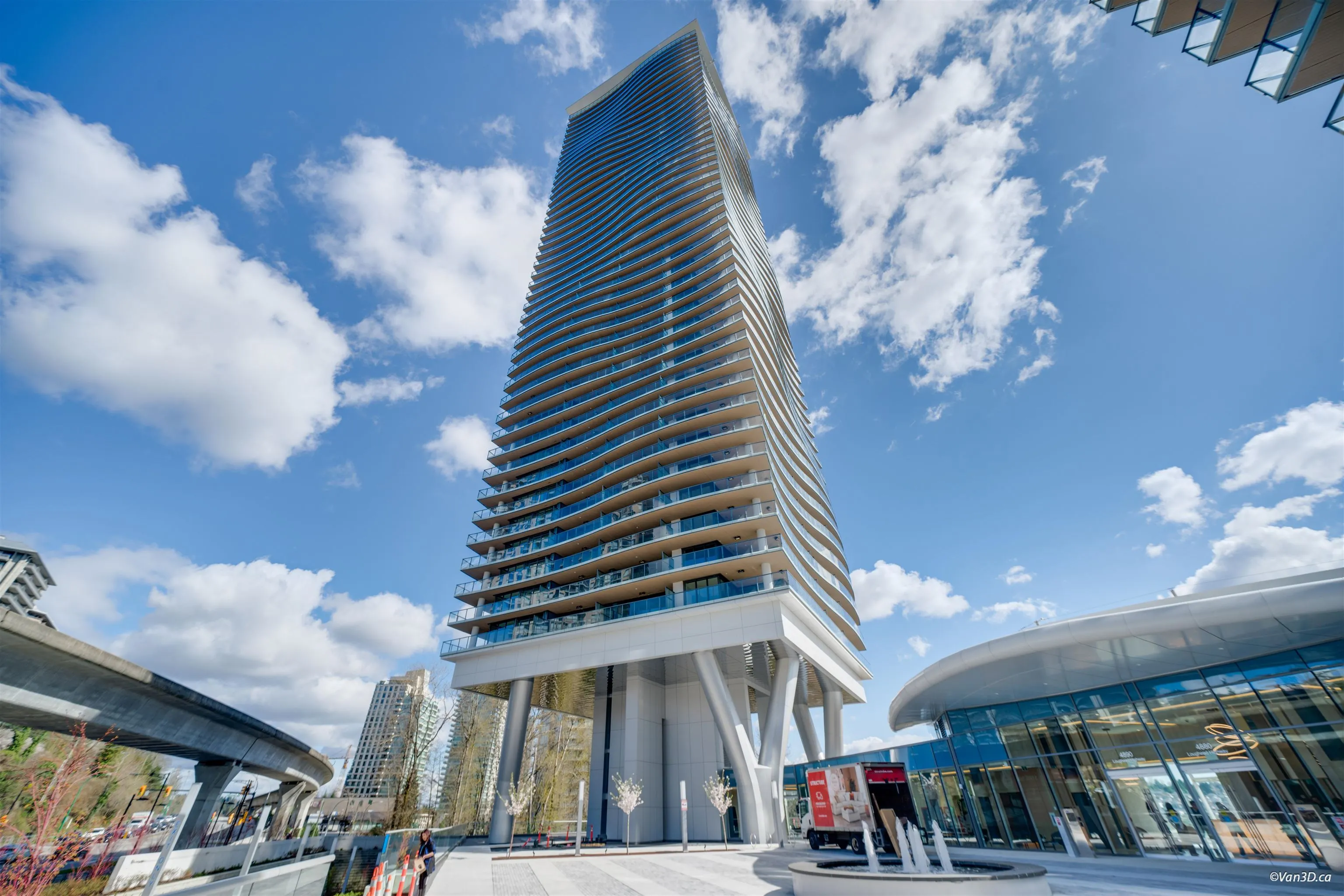 3006 4730 Lougheed Highway