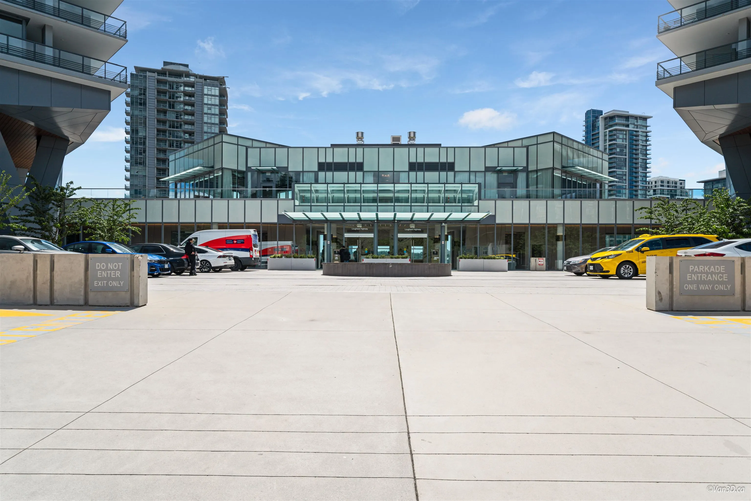 3006 4730 Lougheed Highway