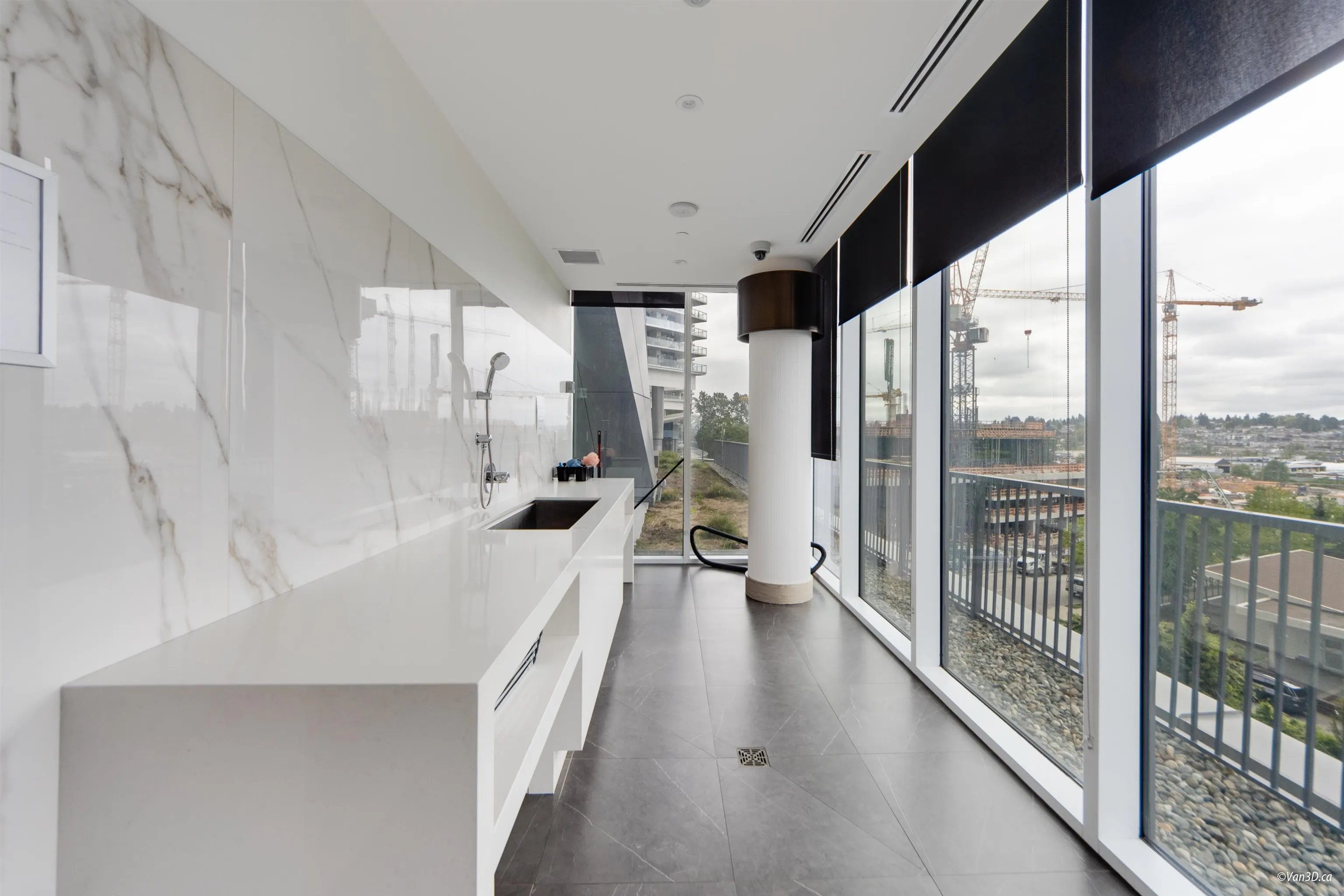 3006 4730 Lougheed Highway