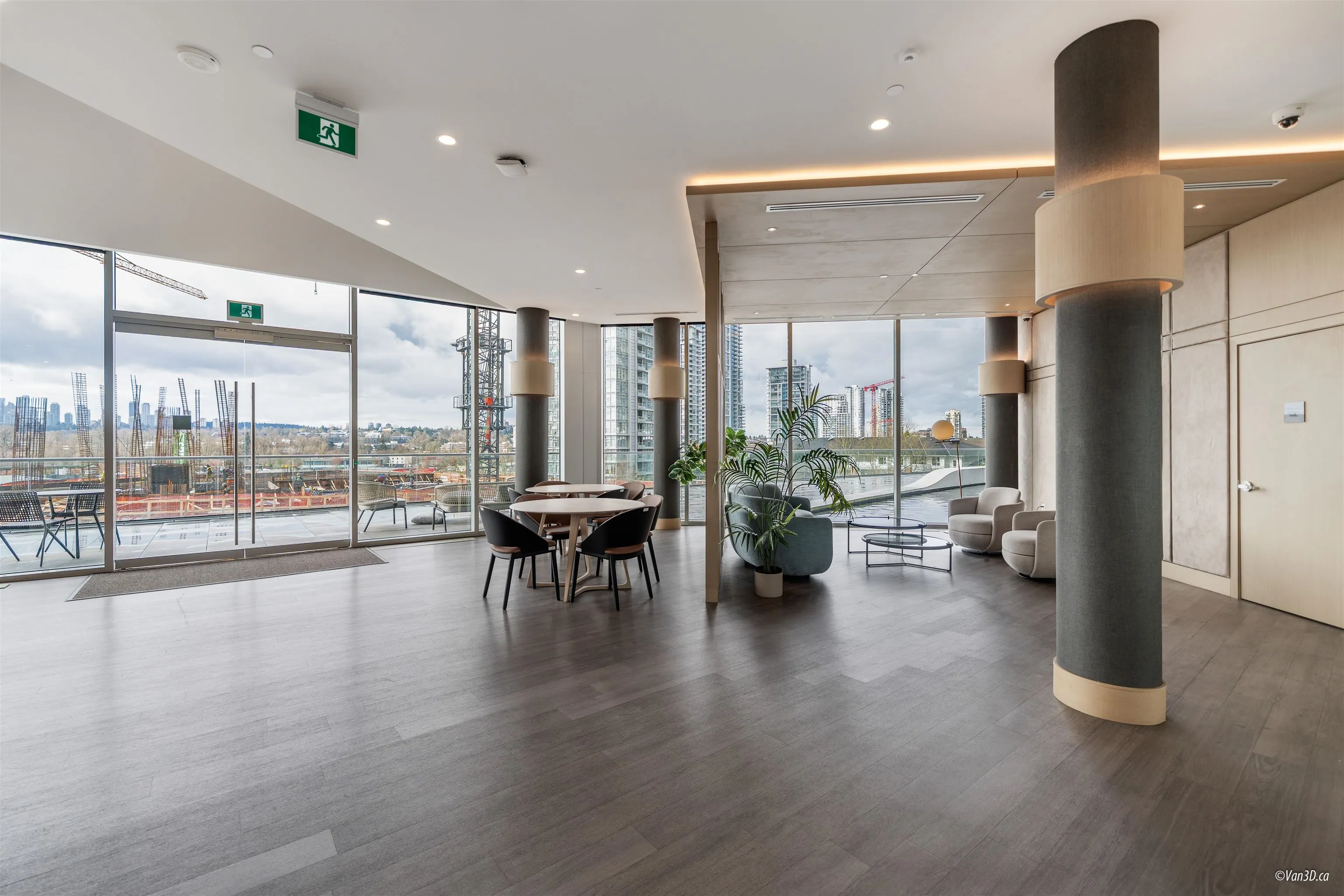 3006 4730 Lougheed Highway