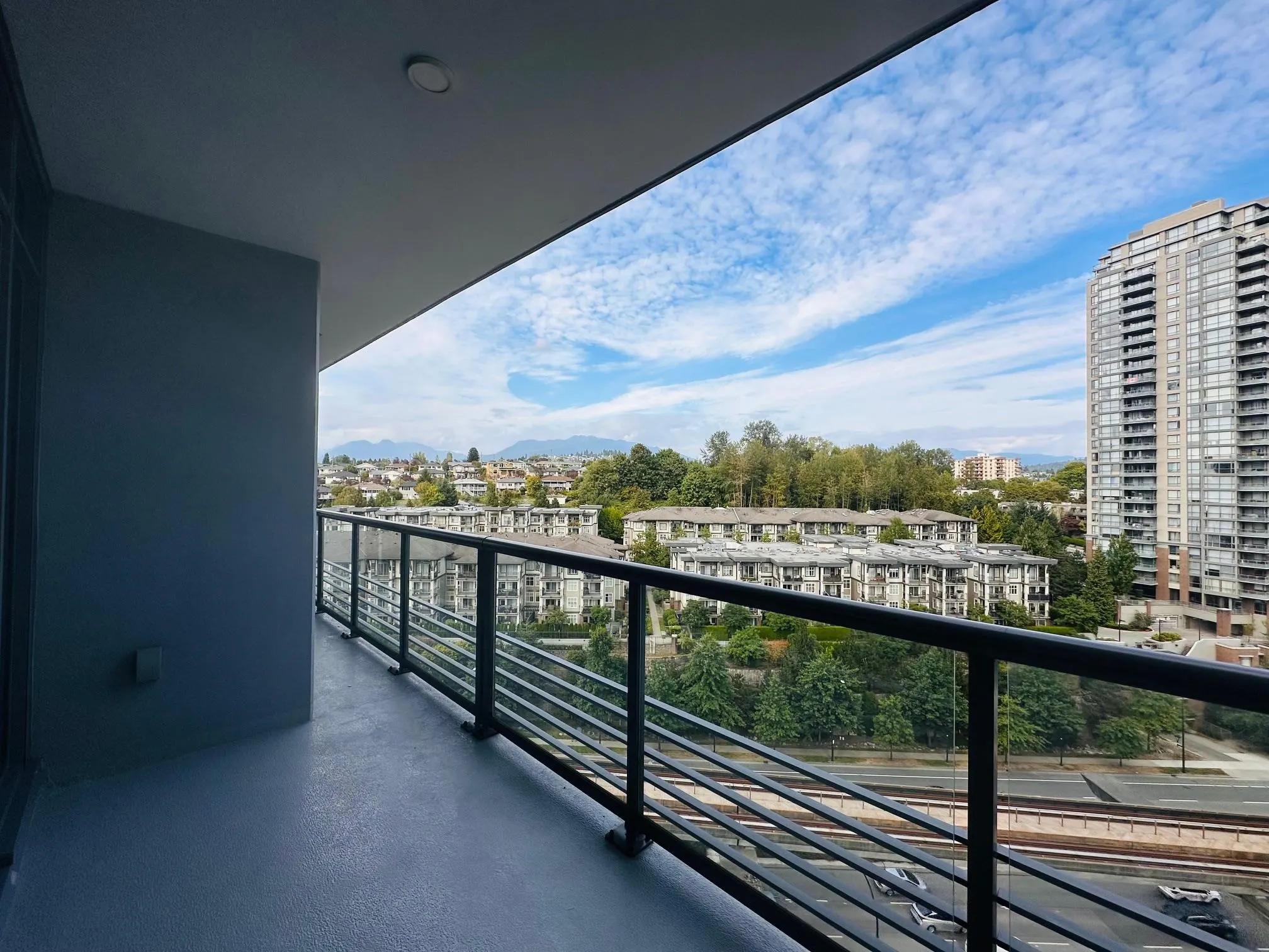 1009 4730 Lougheed Highway