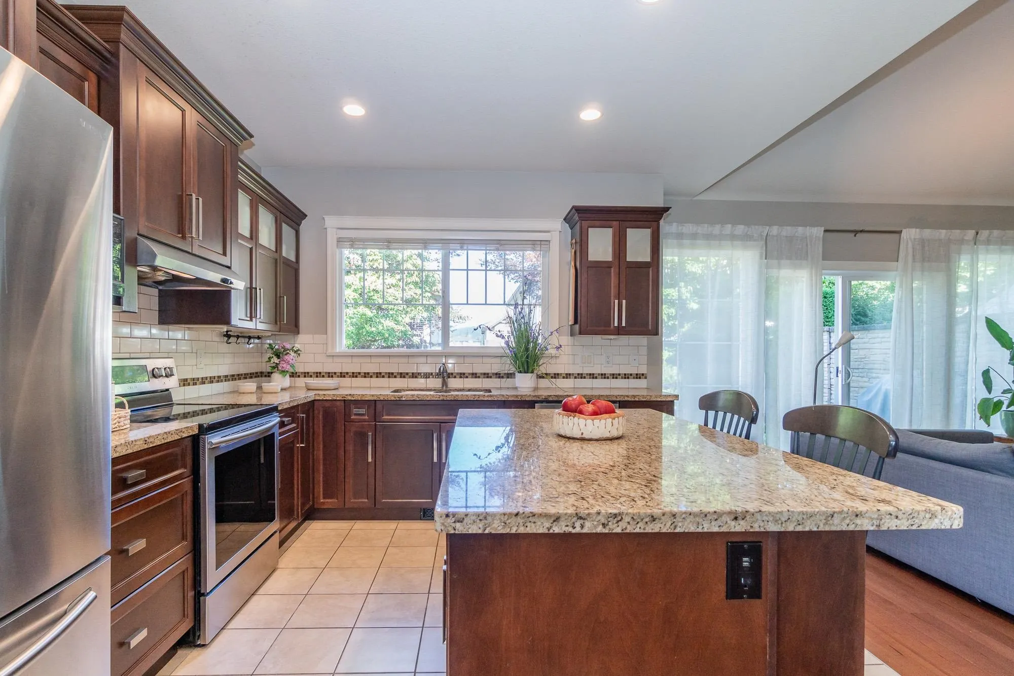 10 32792 Lightbody Court