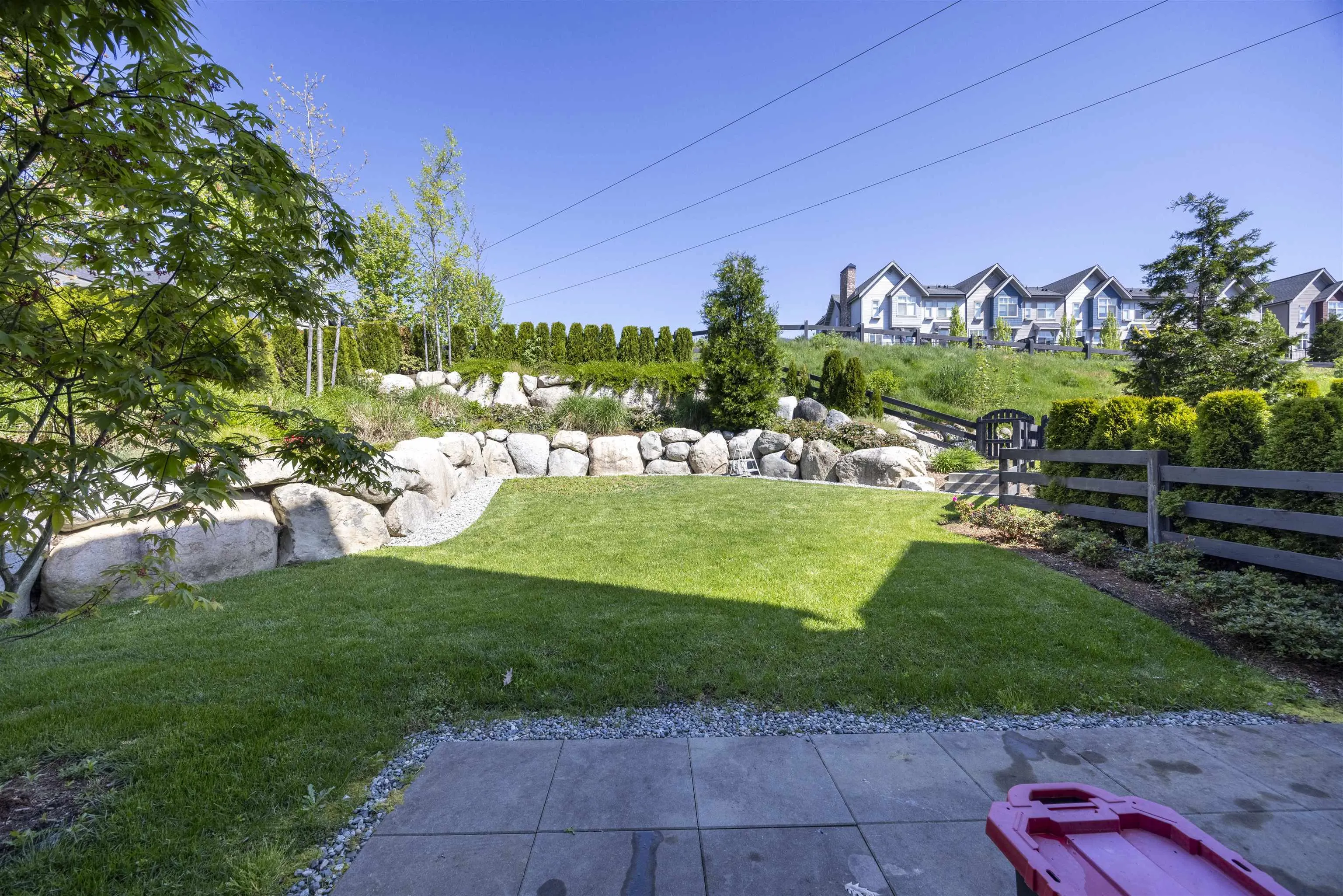 101 3517 Baycrest Avenue