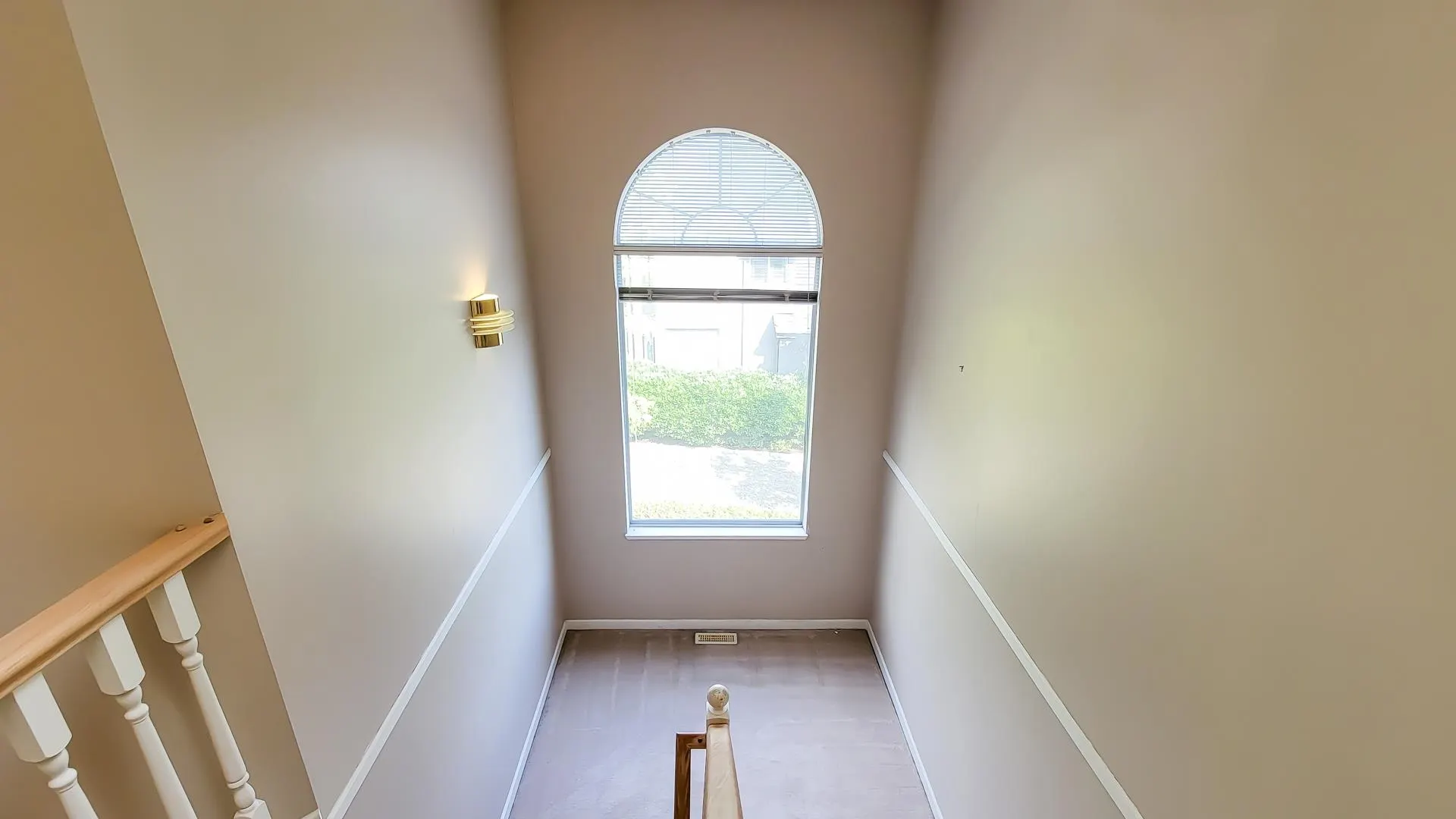 8 2990 Panorama Drive