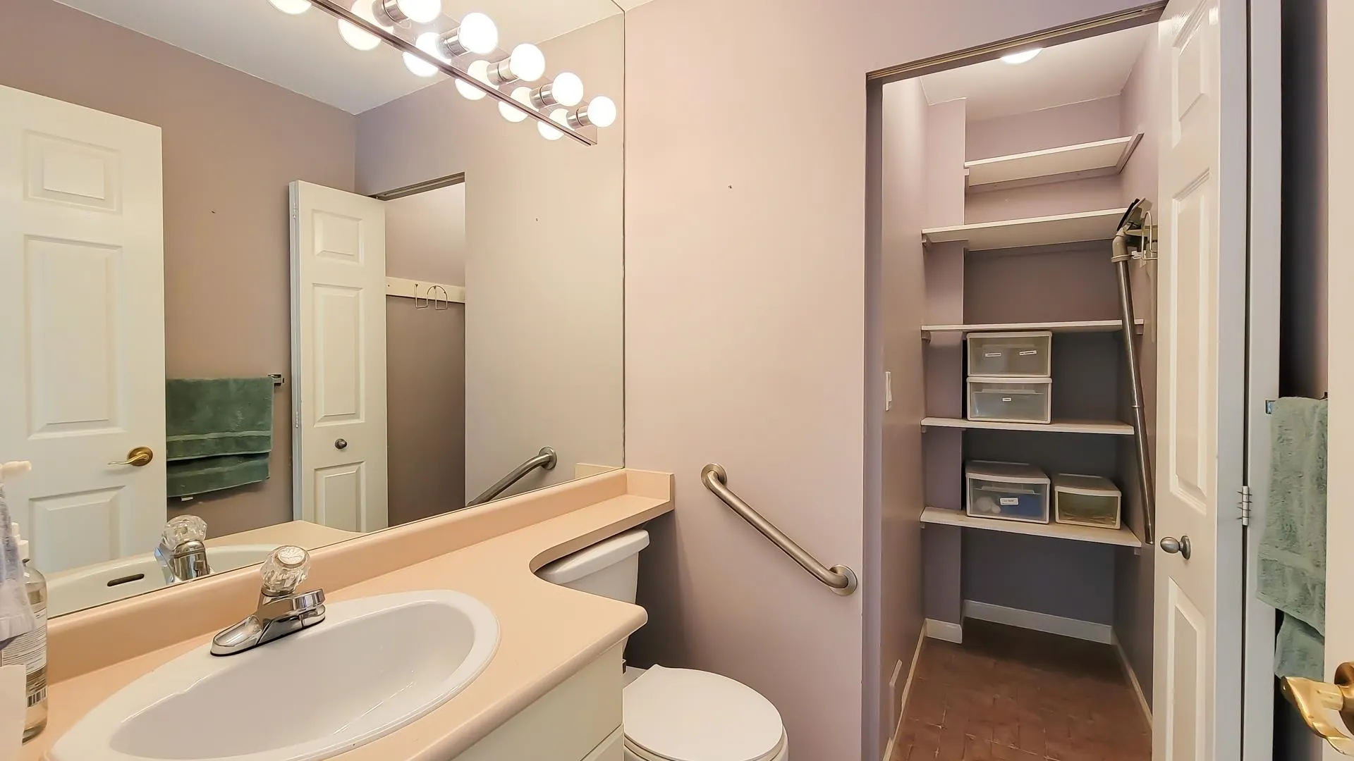 8 2990 Panorama Drive