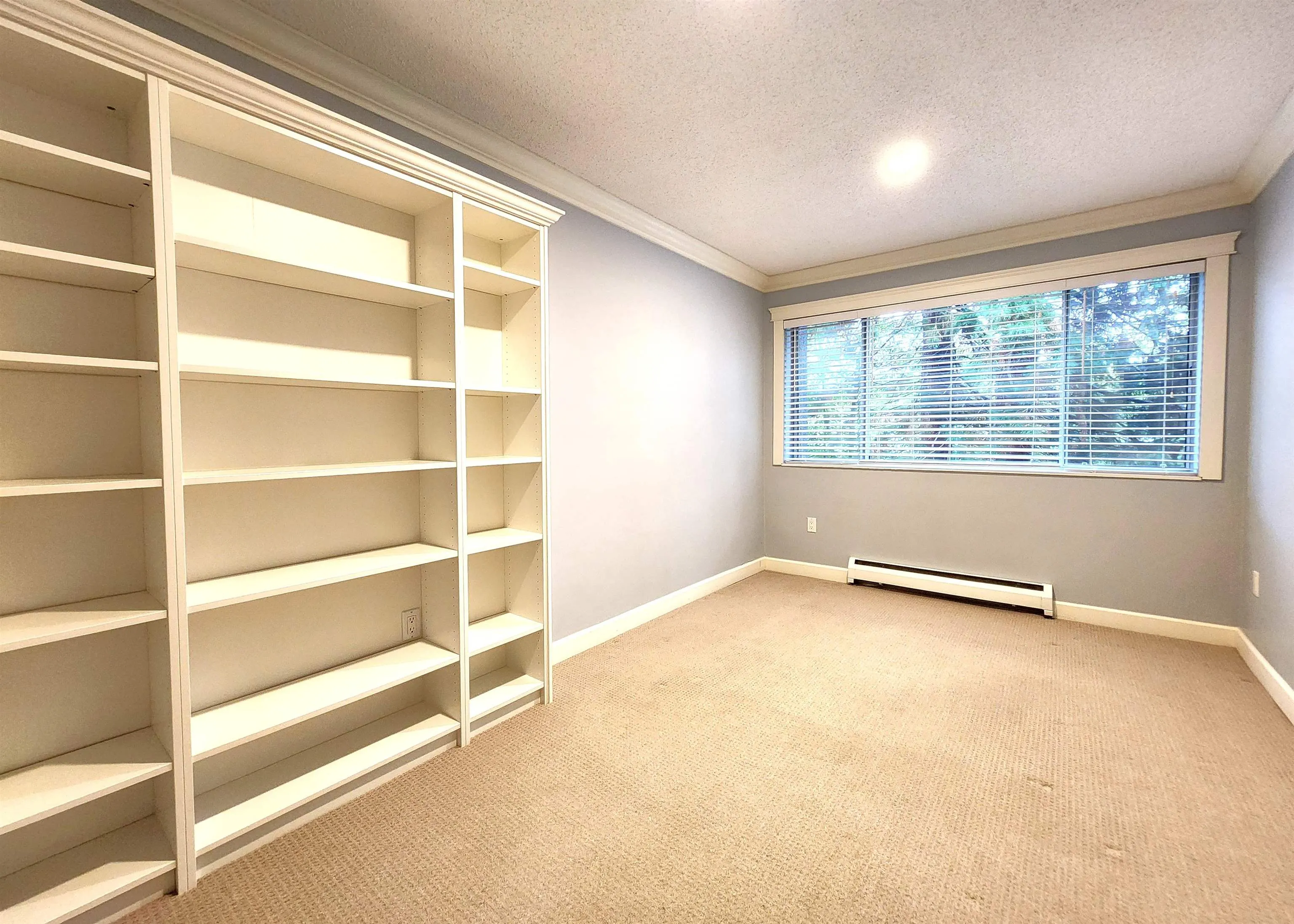 102 5664 200 Street