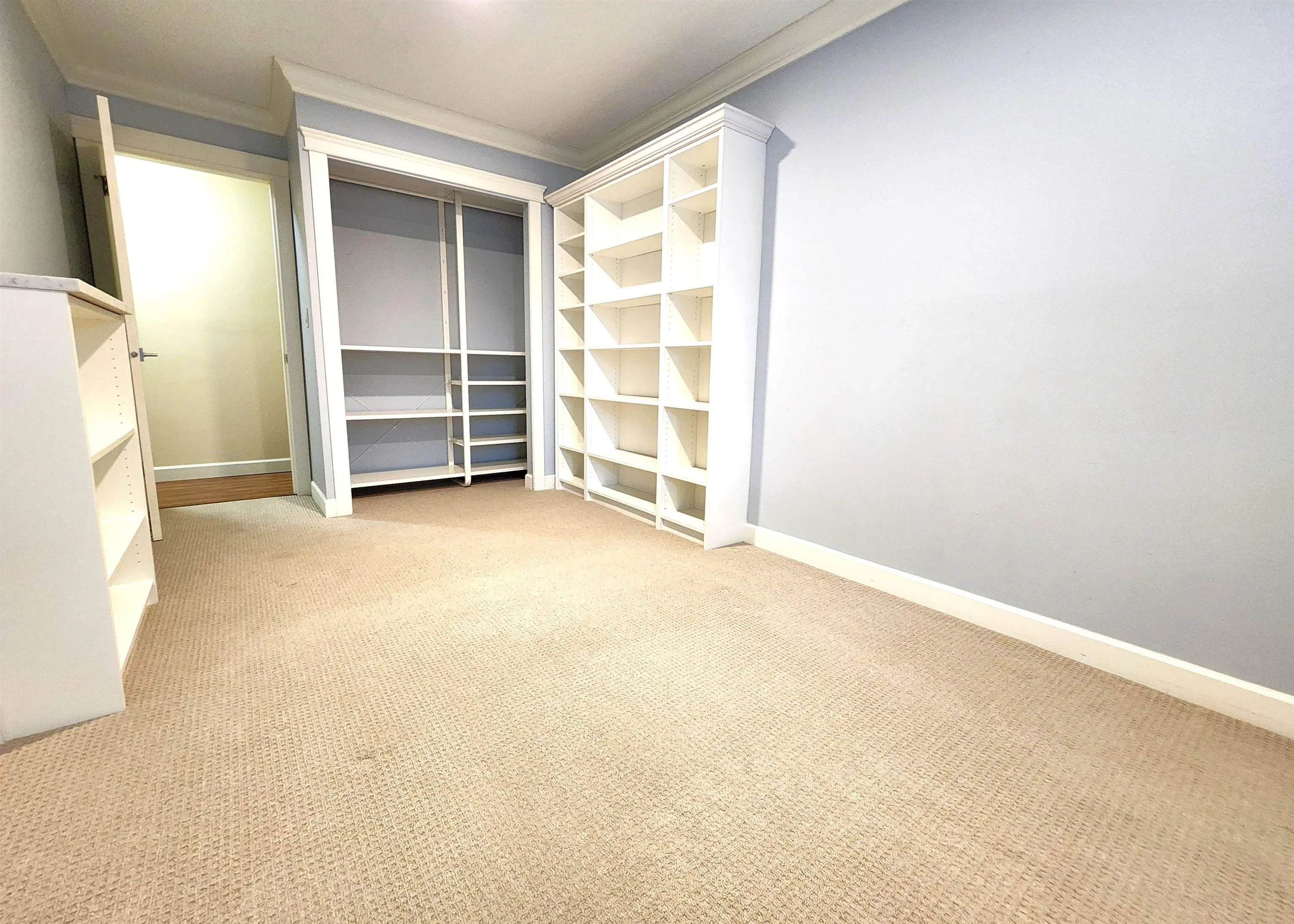 102 5664 200 Street
