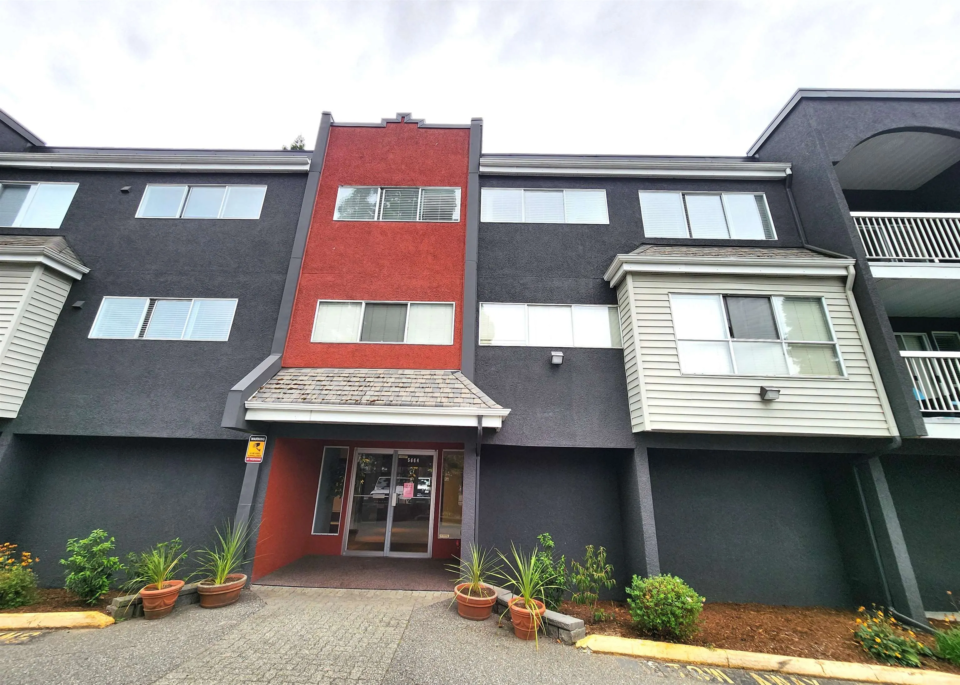 102 5664 200 Street